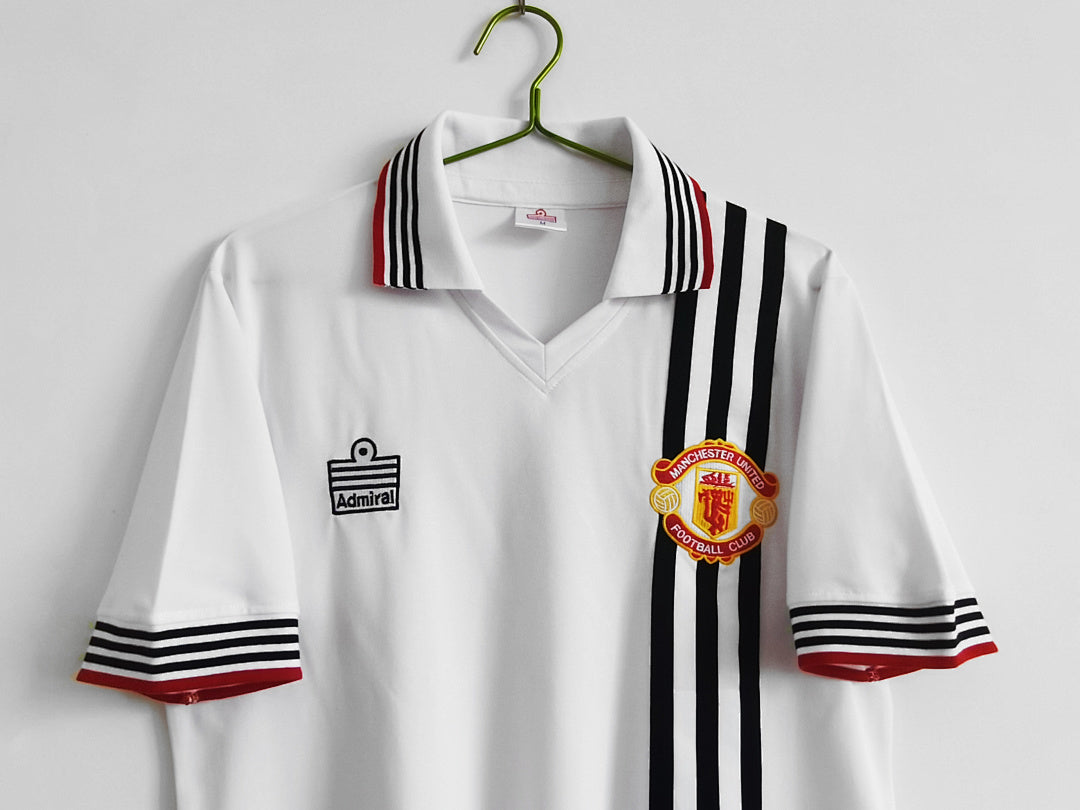 75/80 Manchester United Away Retro Jersey