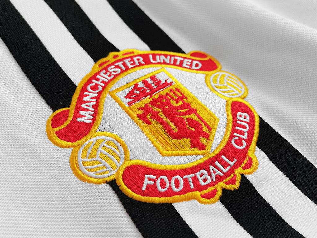 75/80 Manchester United Away Retro Jersey