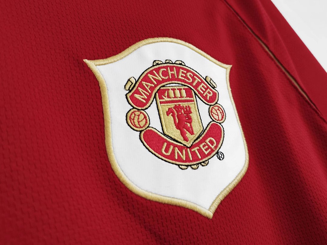 06/07 Manchester United Long Sleeve Home Retro Jersey
