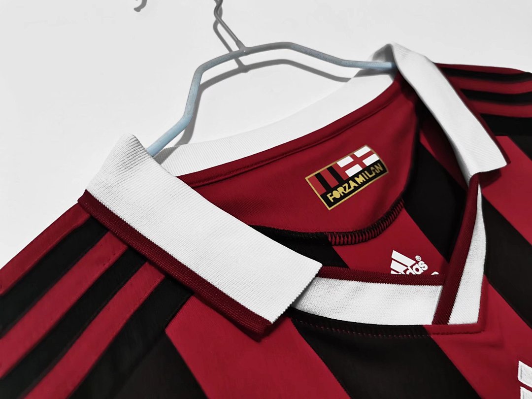 09/10 AC Milan Long Sleeve Home Retro Jersey