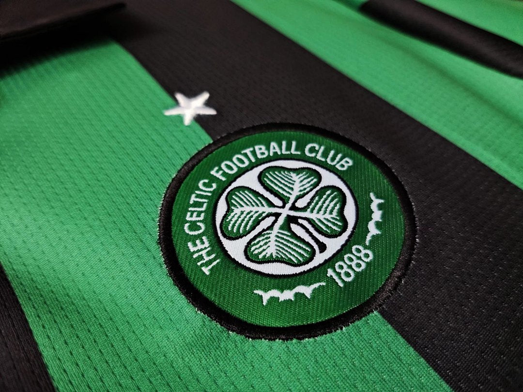06/07 Celtic Away Retro Jersey