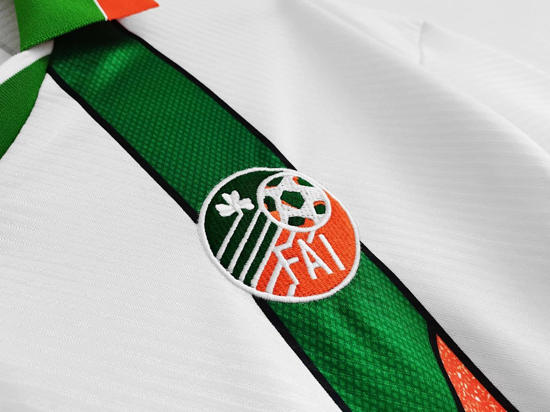 94/96 Ireland Away Retro Jersey