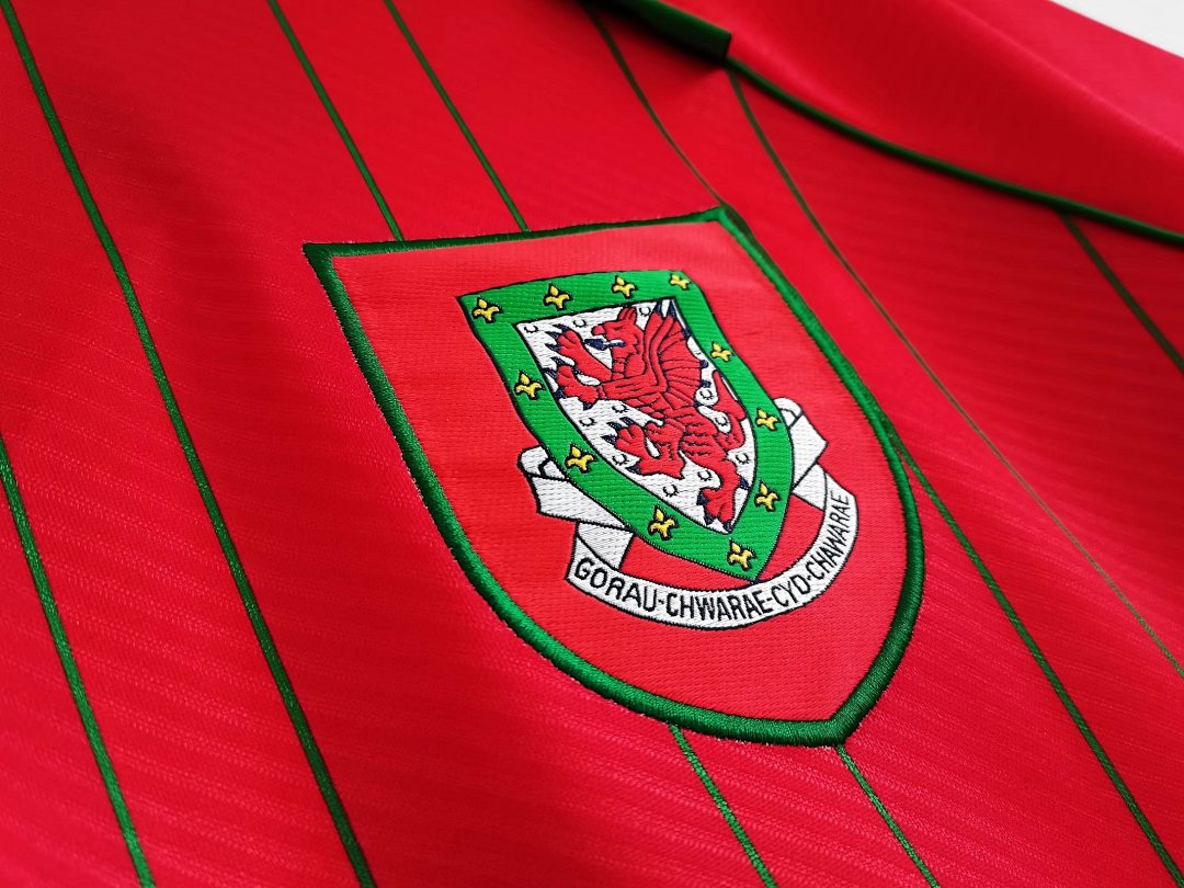 94/96 Wales Home Retro Jersey