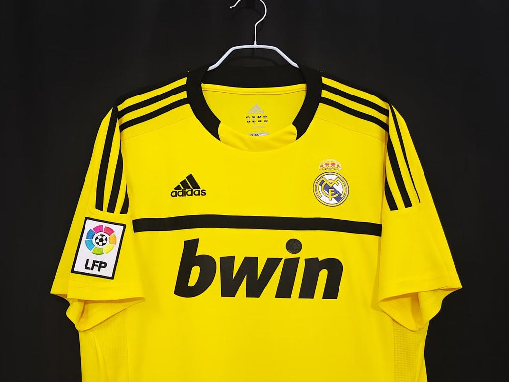 11/12 Real Madrid Goalkeeper Retro Jersey