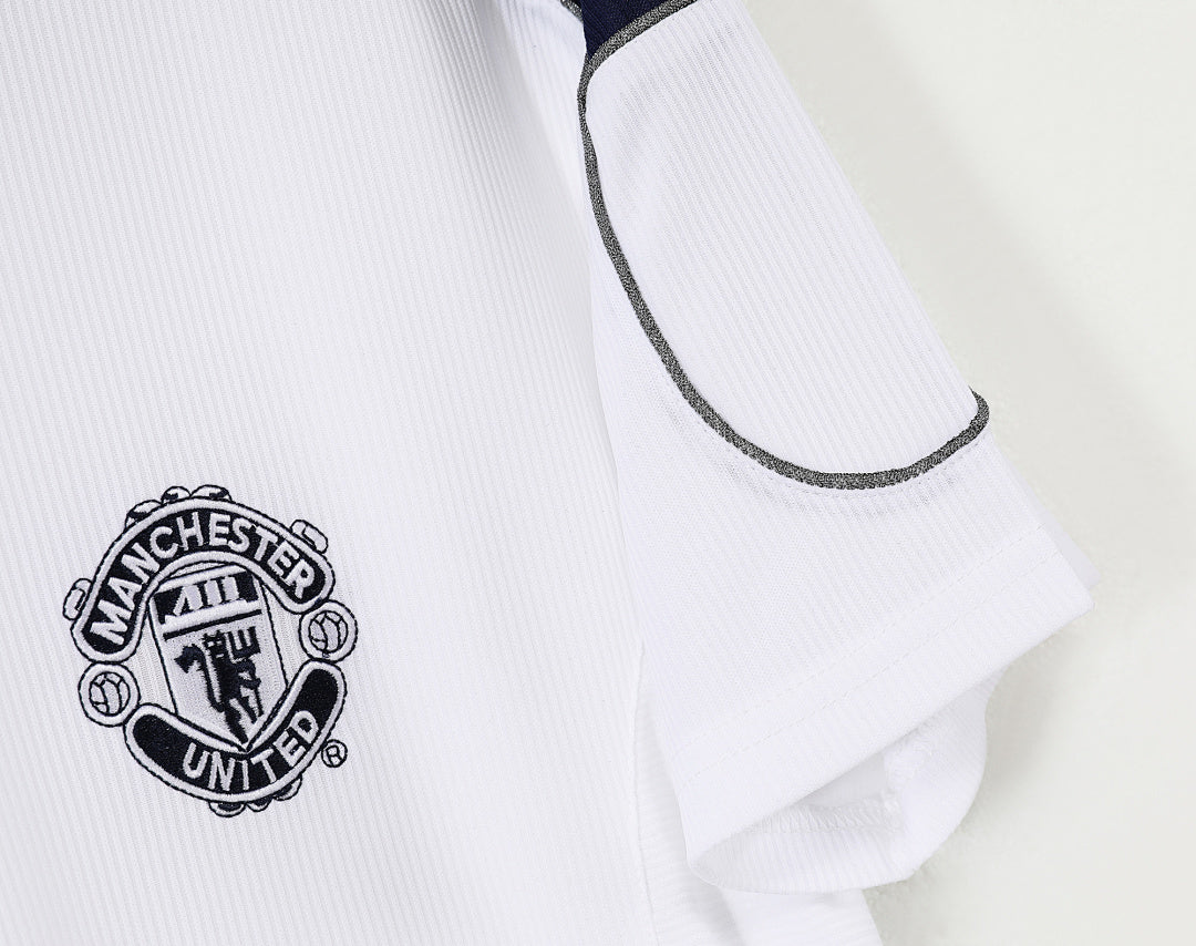 00/01 Manchester United Away Retro Jersey