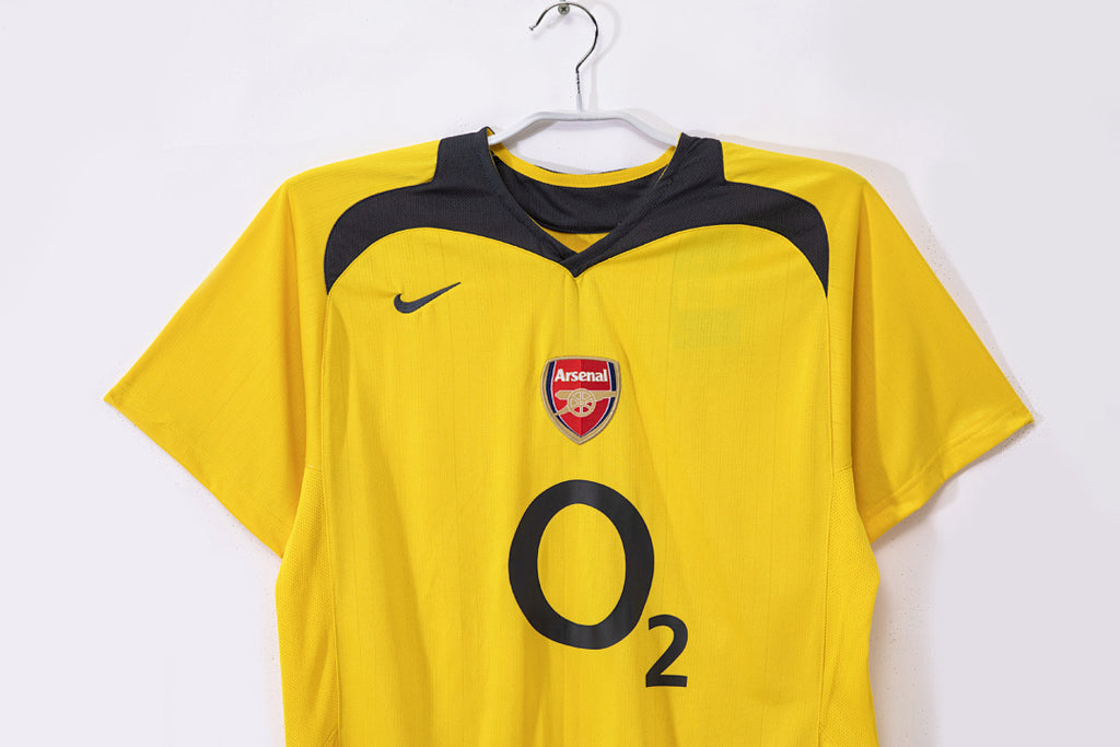 05/06 Arsenal Away Retro Jersey