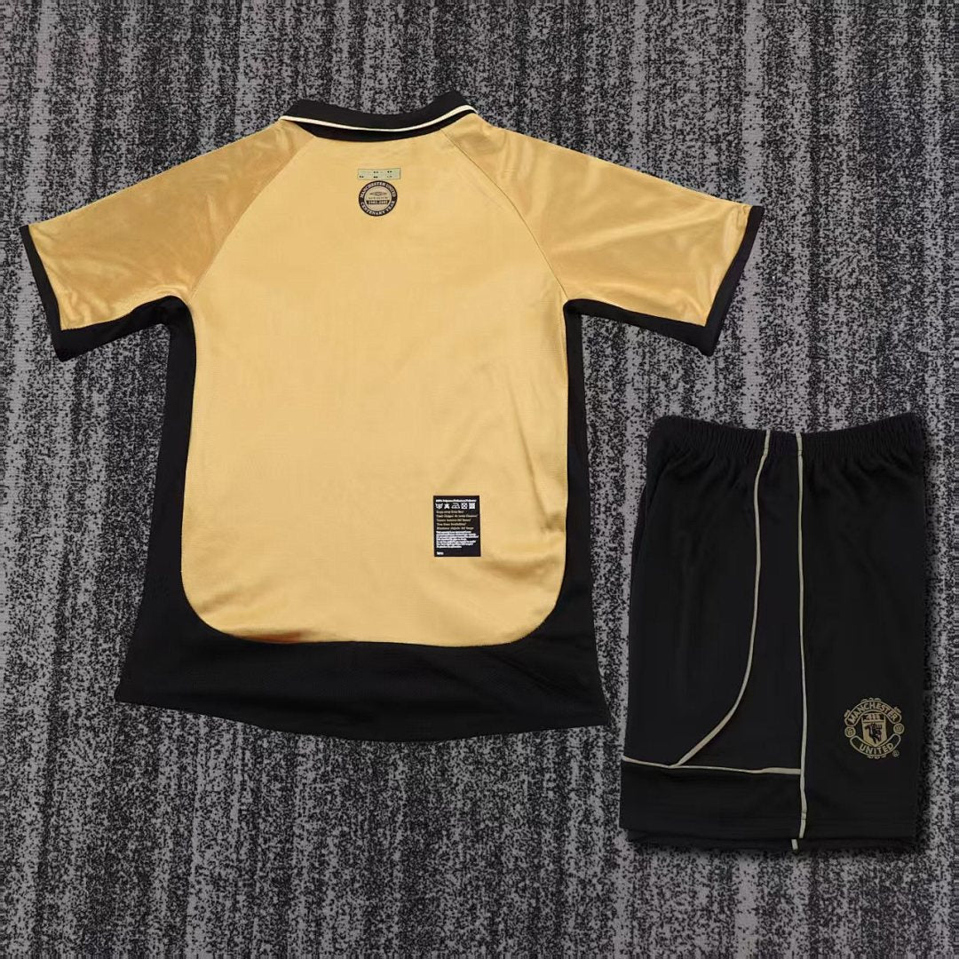 01/02 Manchester United Centenary Special Retro Kids Jersey