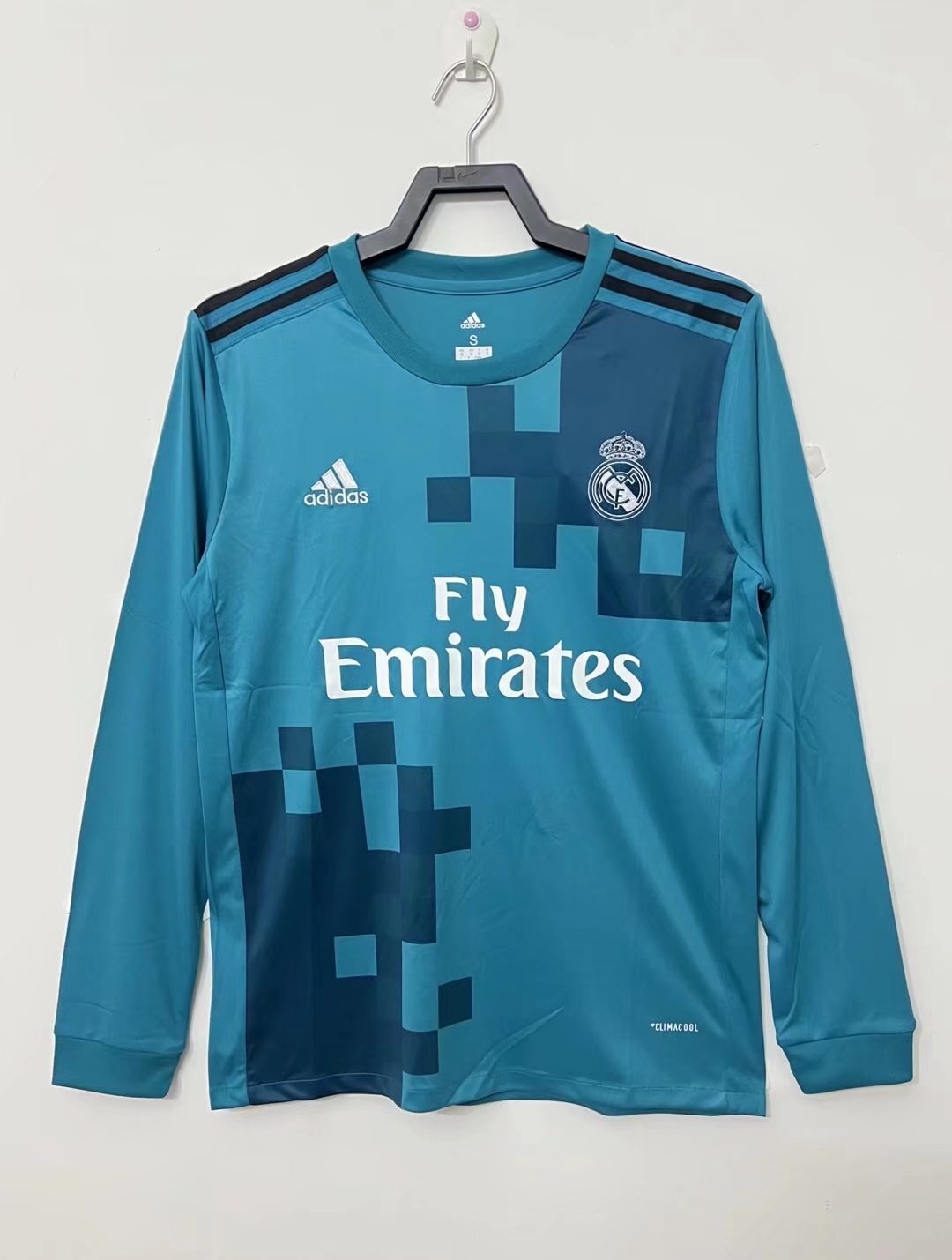 17/18 Real Madrid Third Away Retro Long Sleeve Jersey