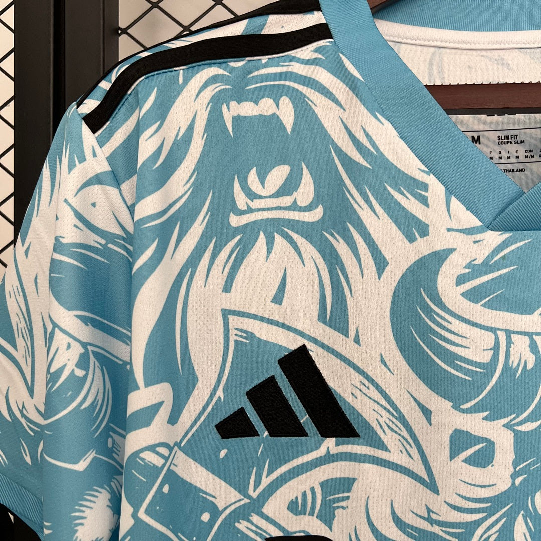 25/26 Real Madrid Teal Lion Special Jersey