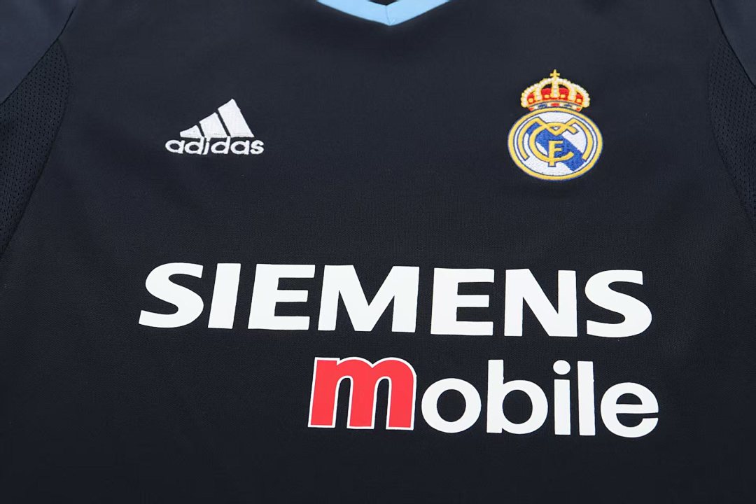 03/04 Real Madrid Away Retro Kids Jersey