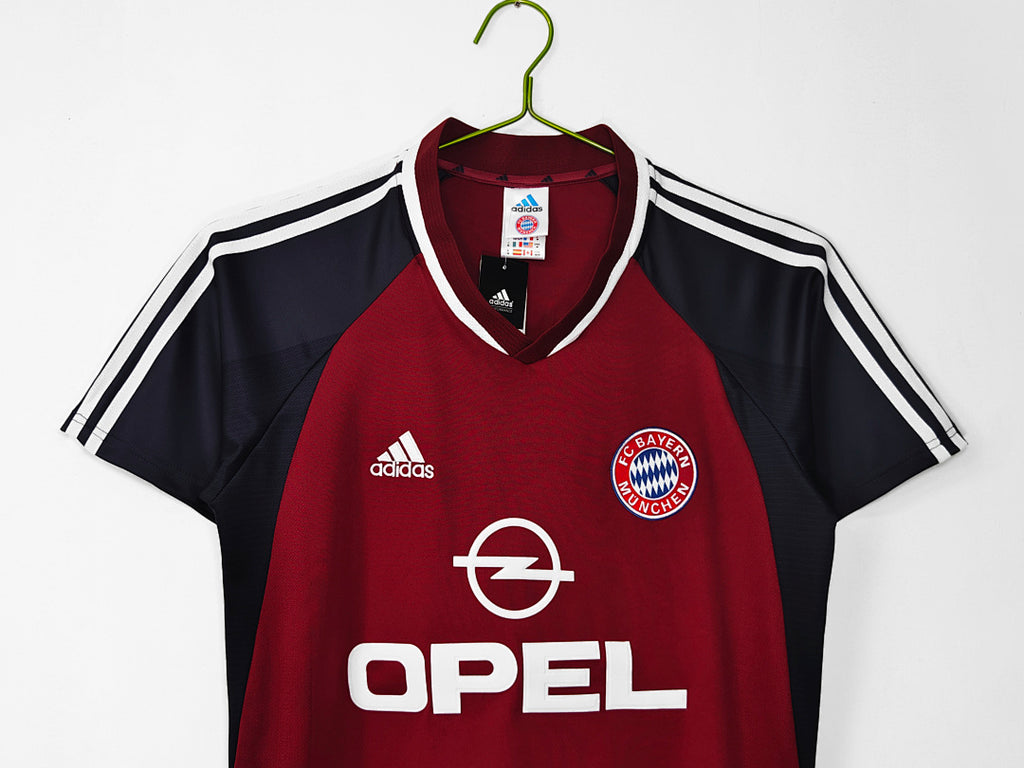 01/02 Bayern Home Retro Jersey