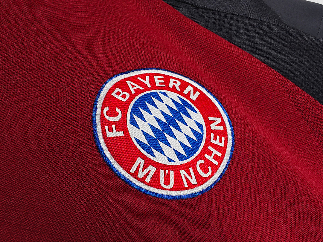 01/02 Bayern Home Retro Jersey