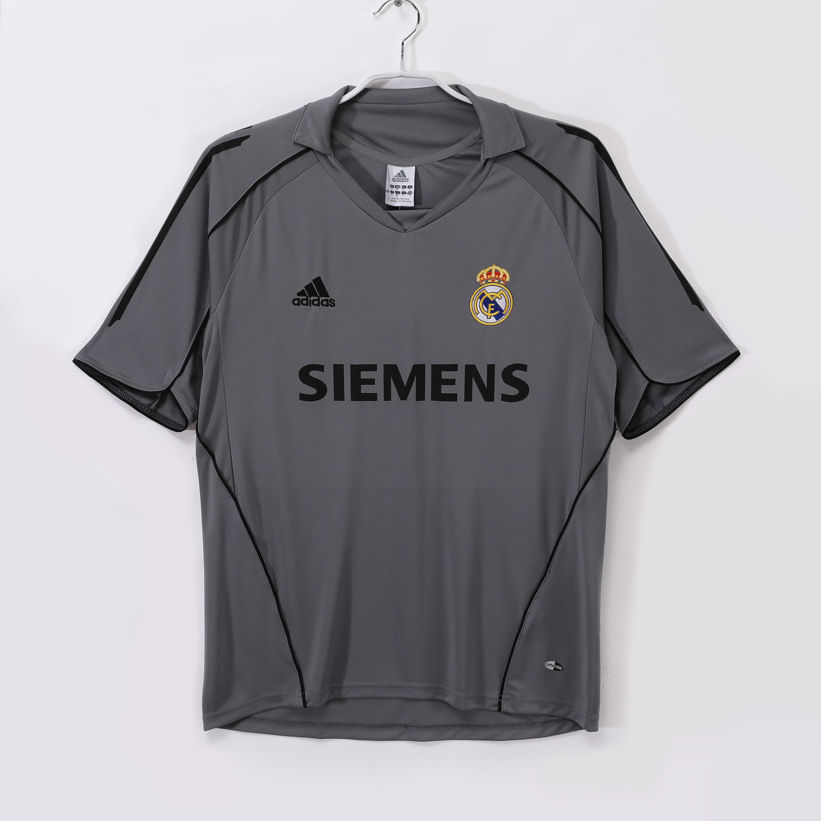 05/06 Real Madrid Third Away Retro Jersey
