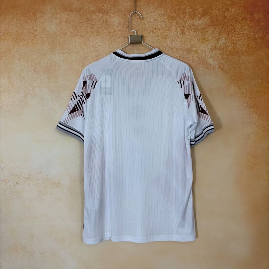 26/27 Bayern White Chevron Special Jersey