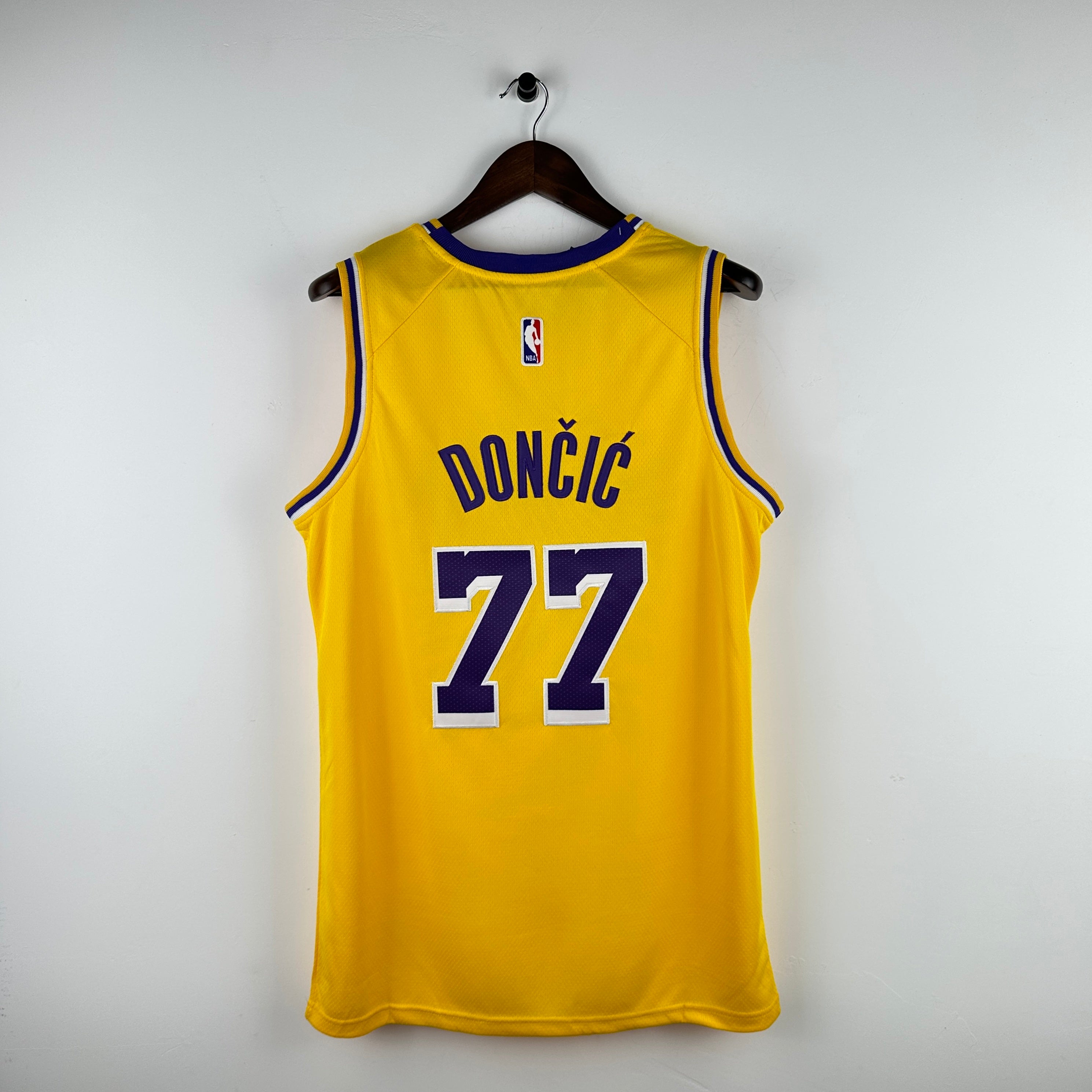 Lakers 77 Luka Dončić Basketball Jersey
