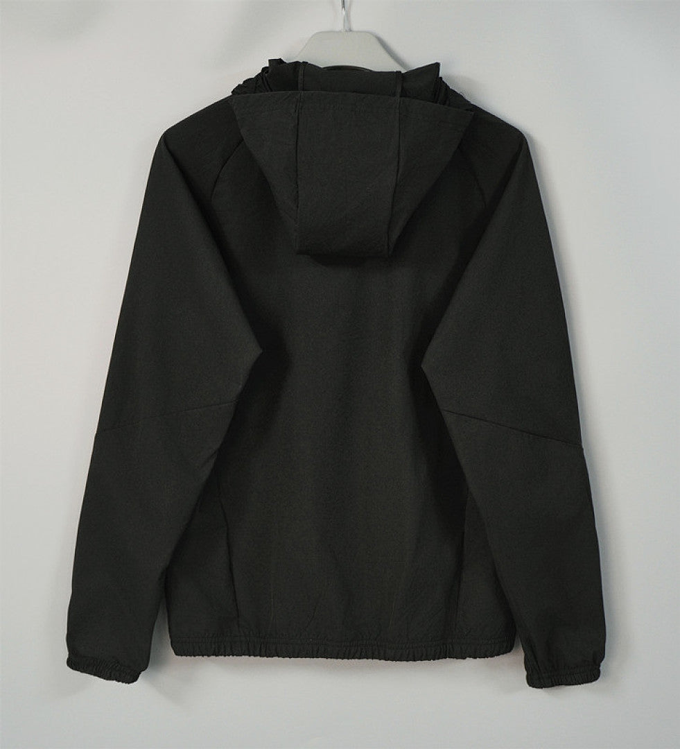 26/27 Manchester United Black Hooded Windbreaker