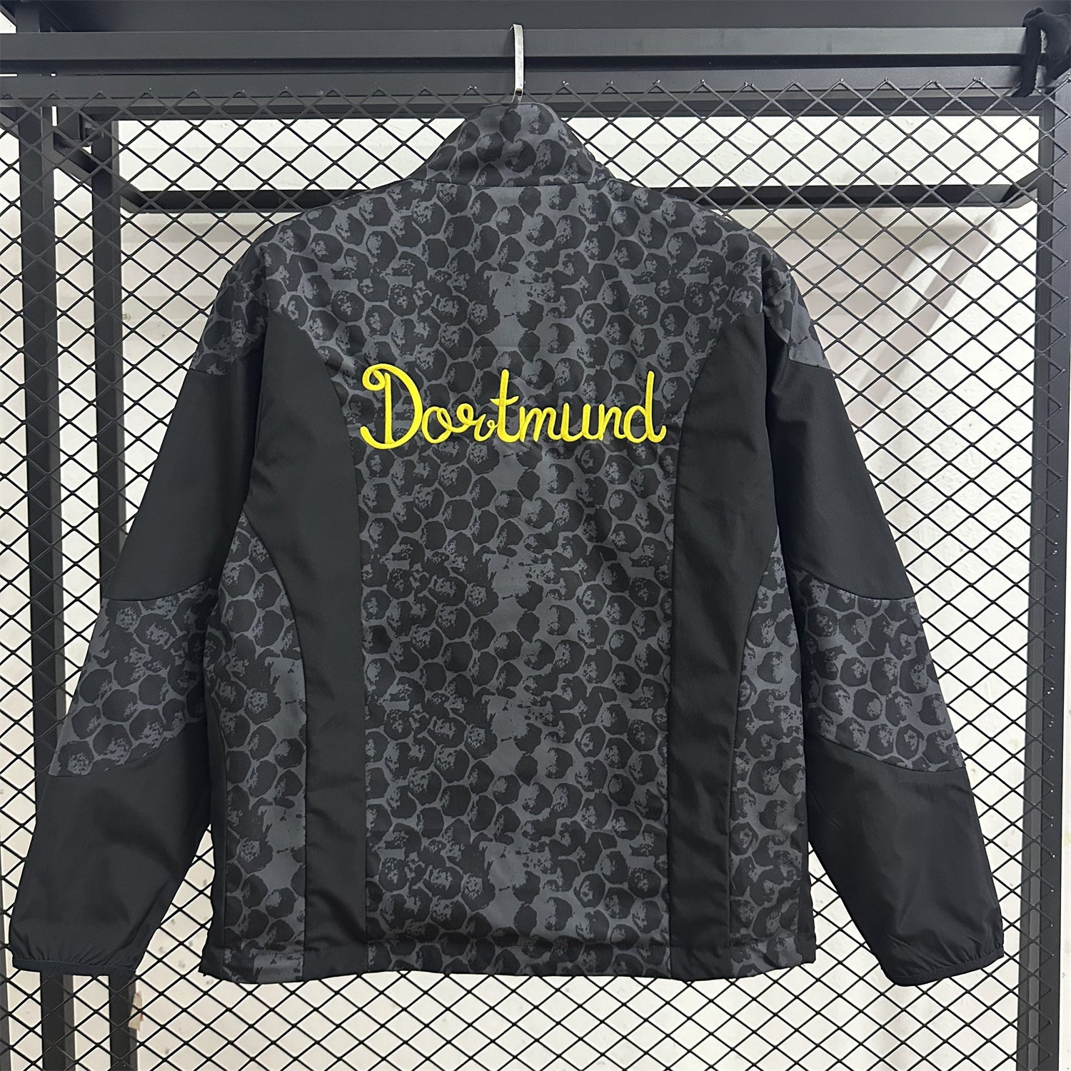 Dortmund Windbreaker