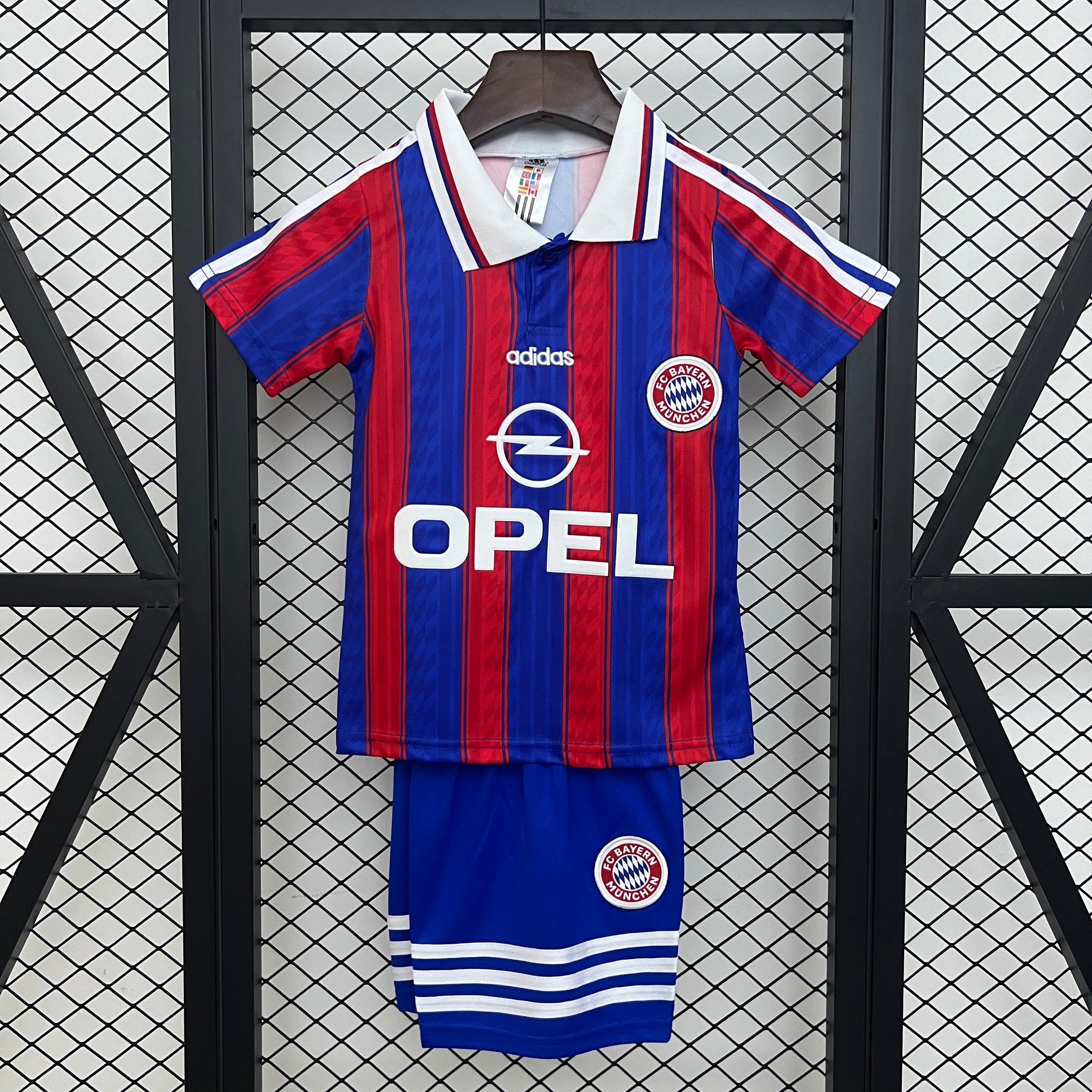 95/97 Bayern Home Retro Kids Jersey
