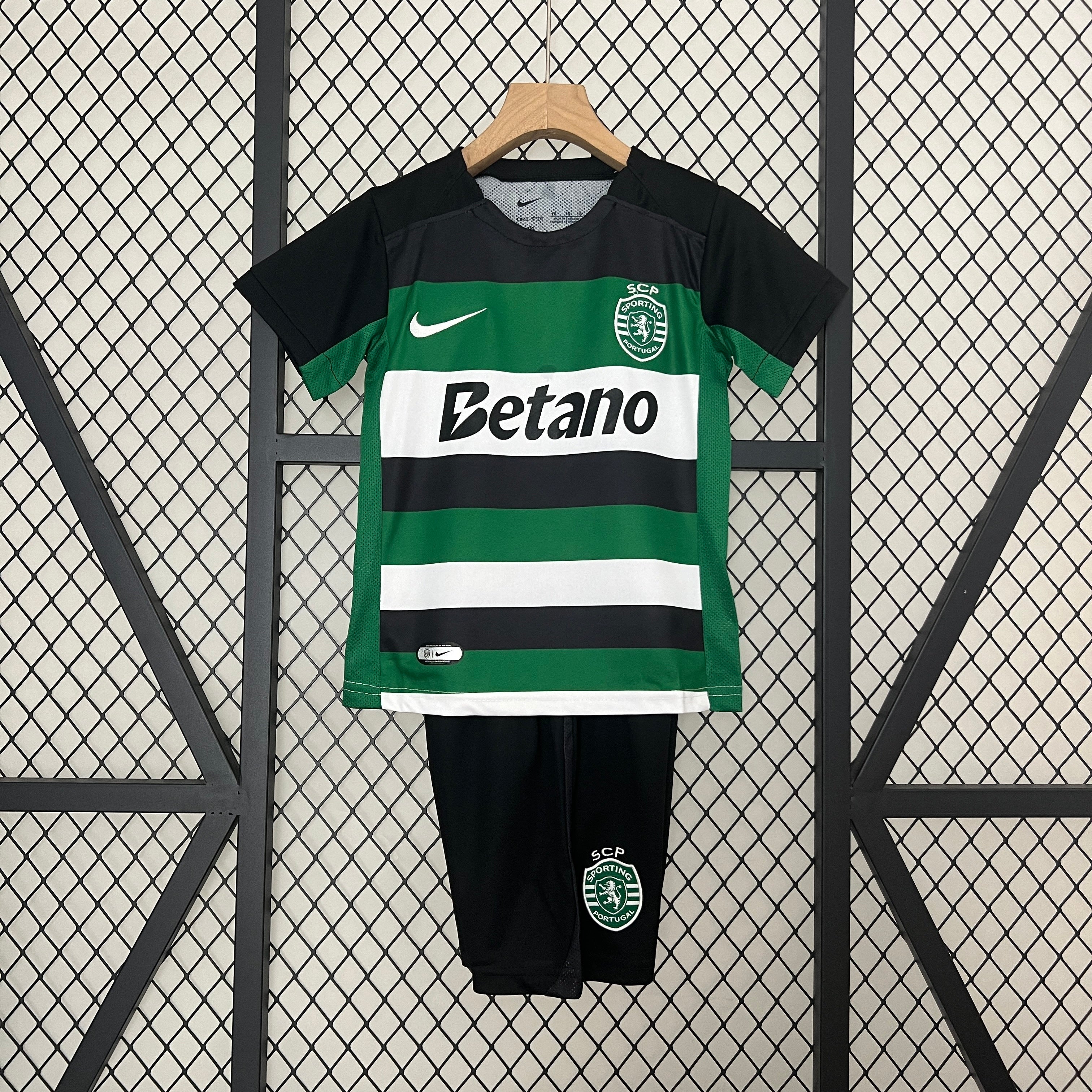 24/25 Sporting Lisbon Home Kids Jersey