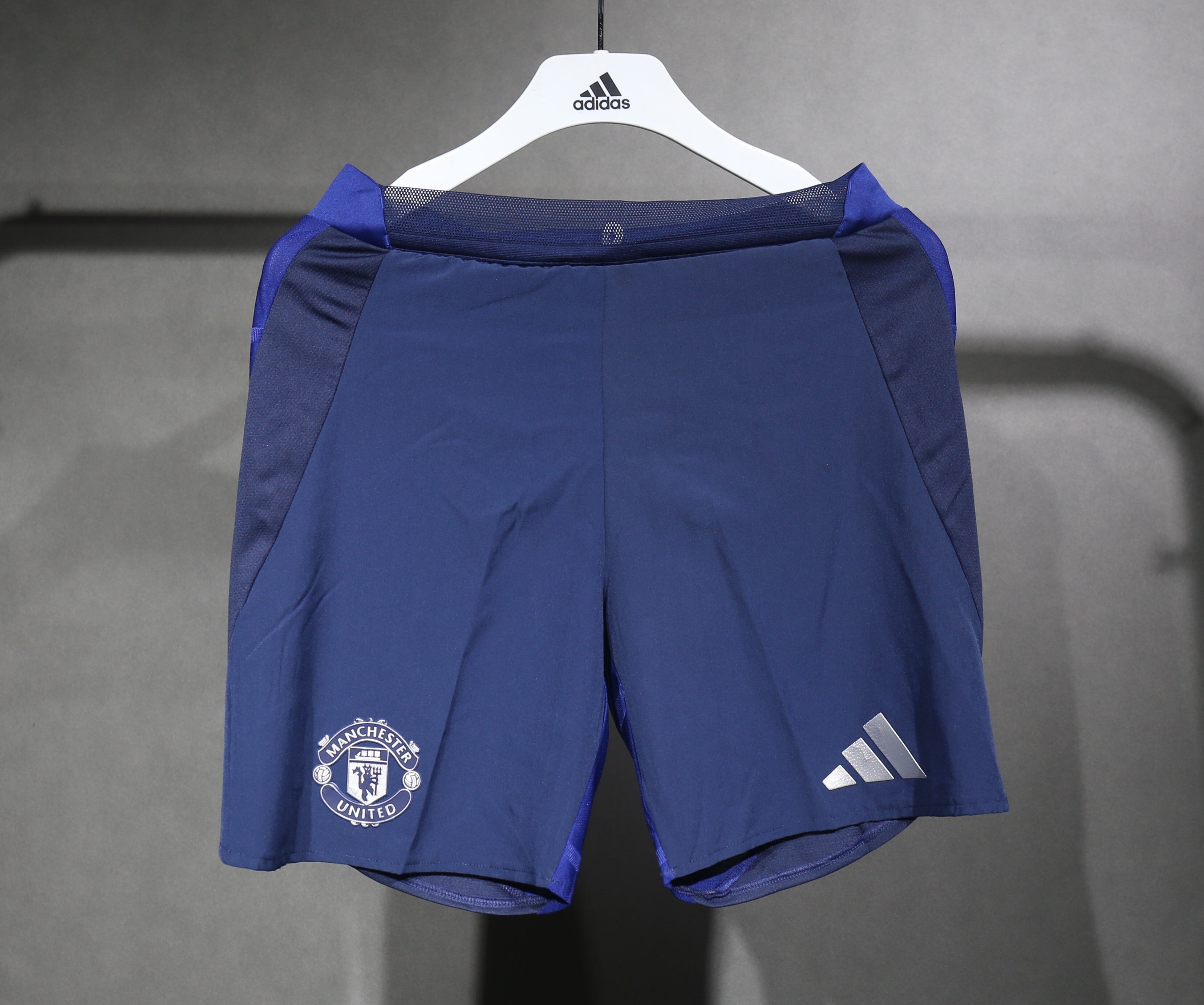 24/25 Manchester United Away Shorts