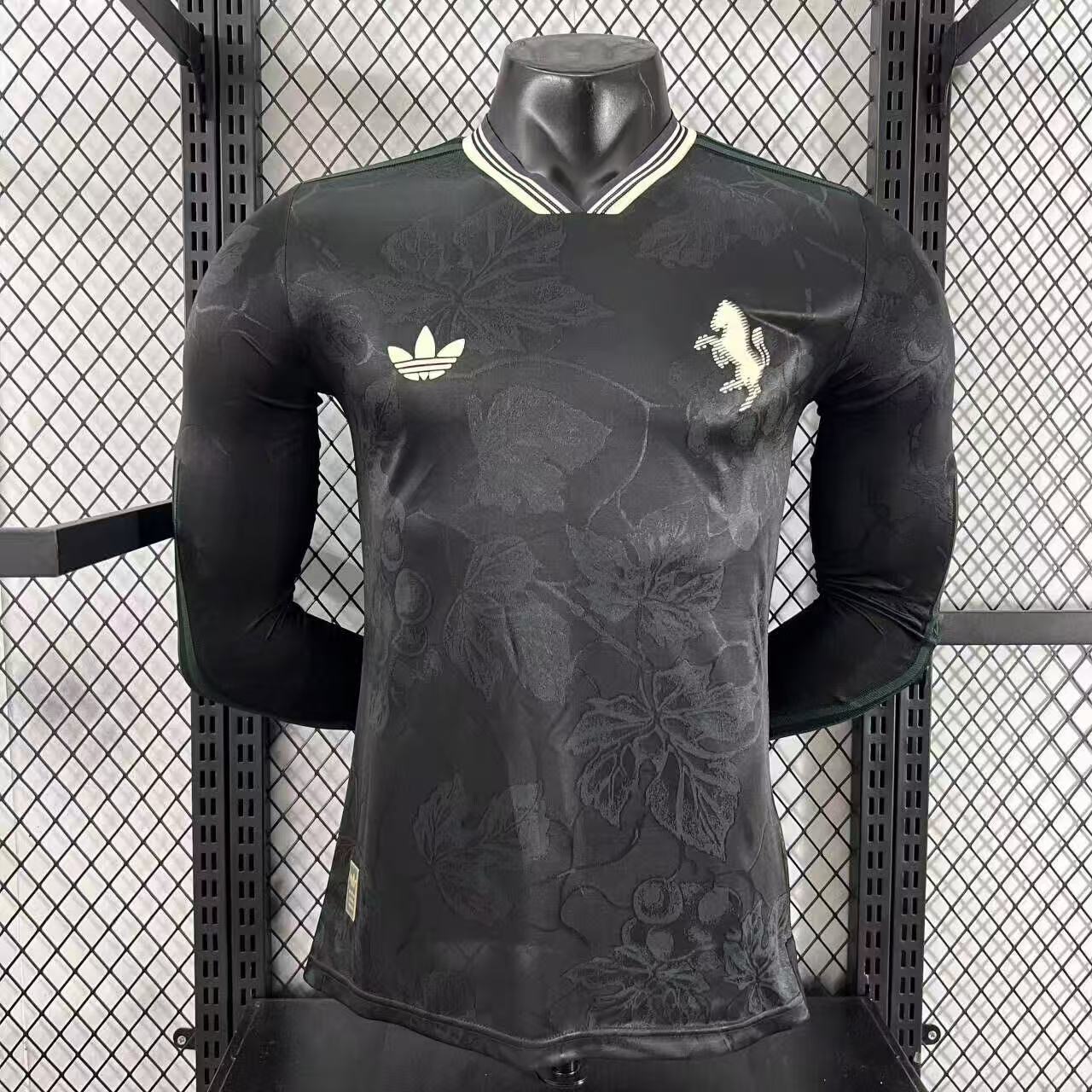 25/26 Juventus Long Sleeve Jersey