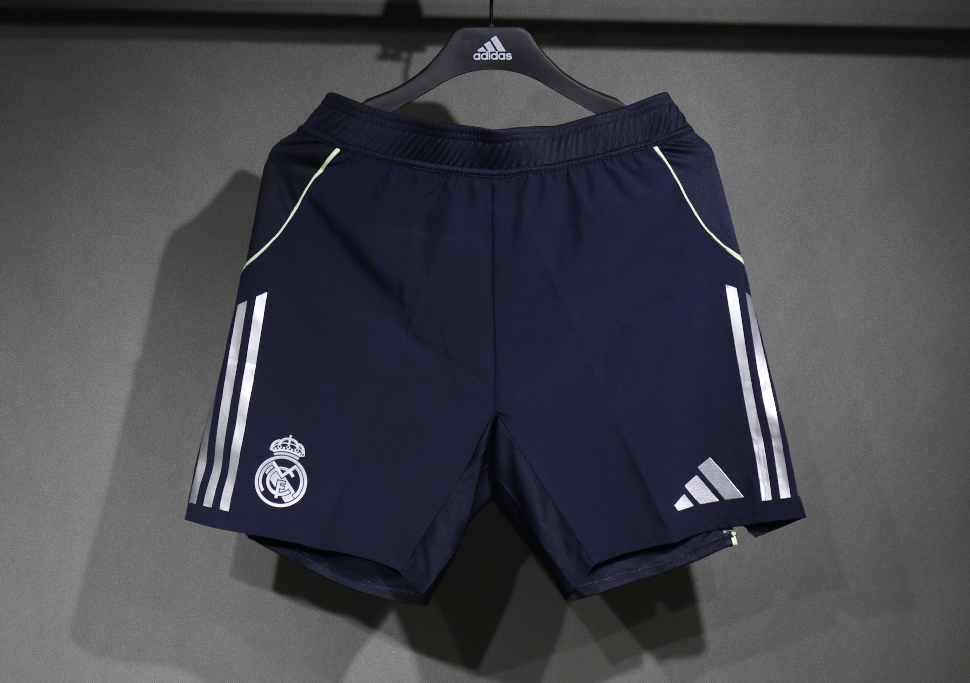 25/26 Real Madrid Away Shorts