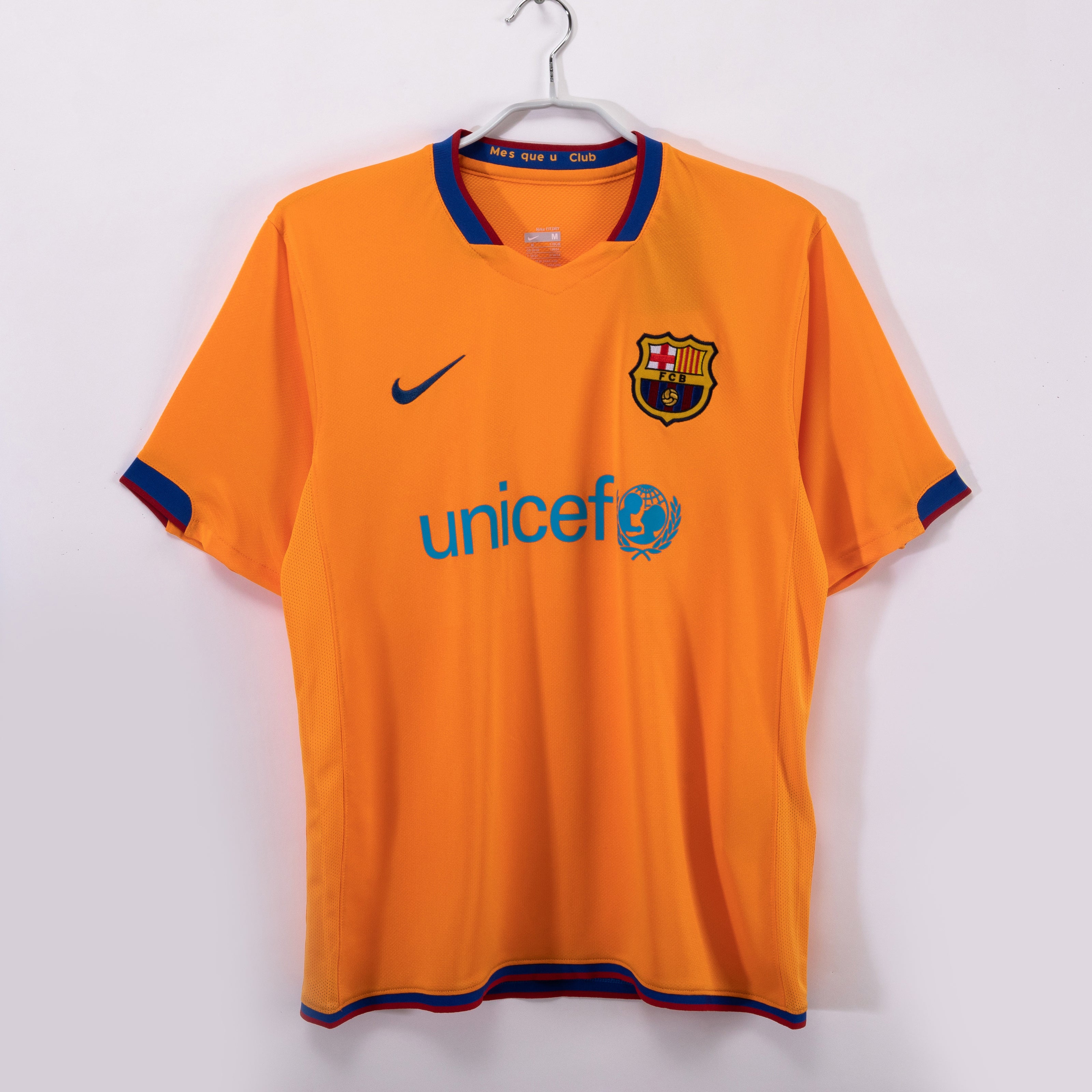 06/07 Barcelona Away Retro Jersey