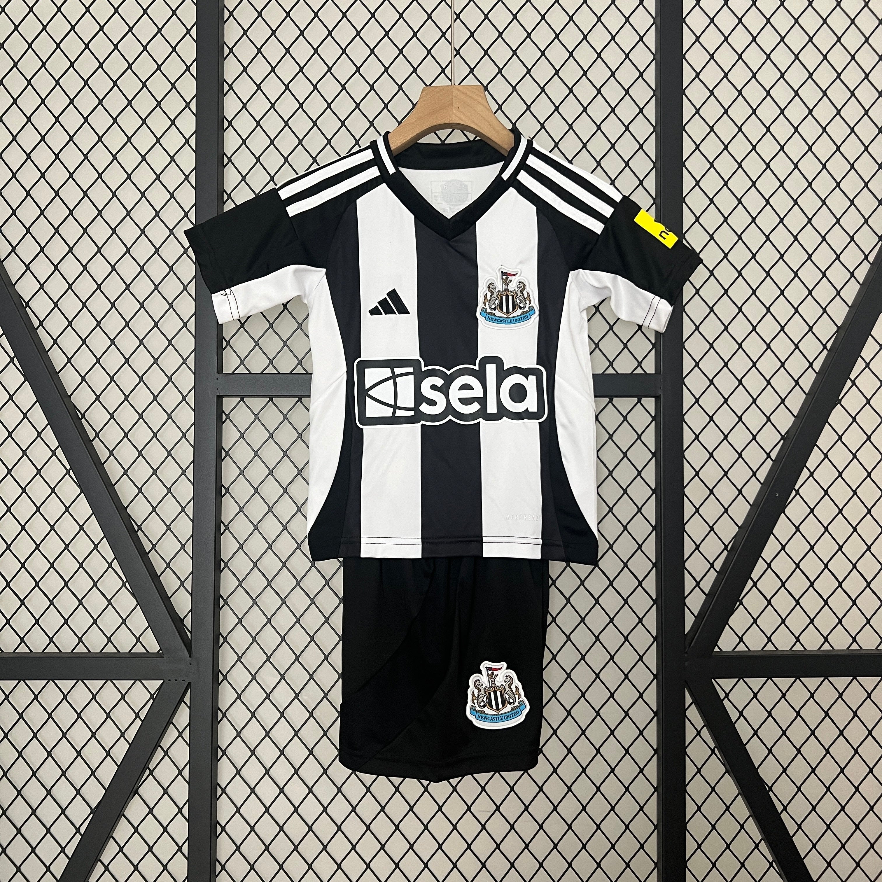 25/26 Newcastle Home Kids Jersey