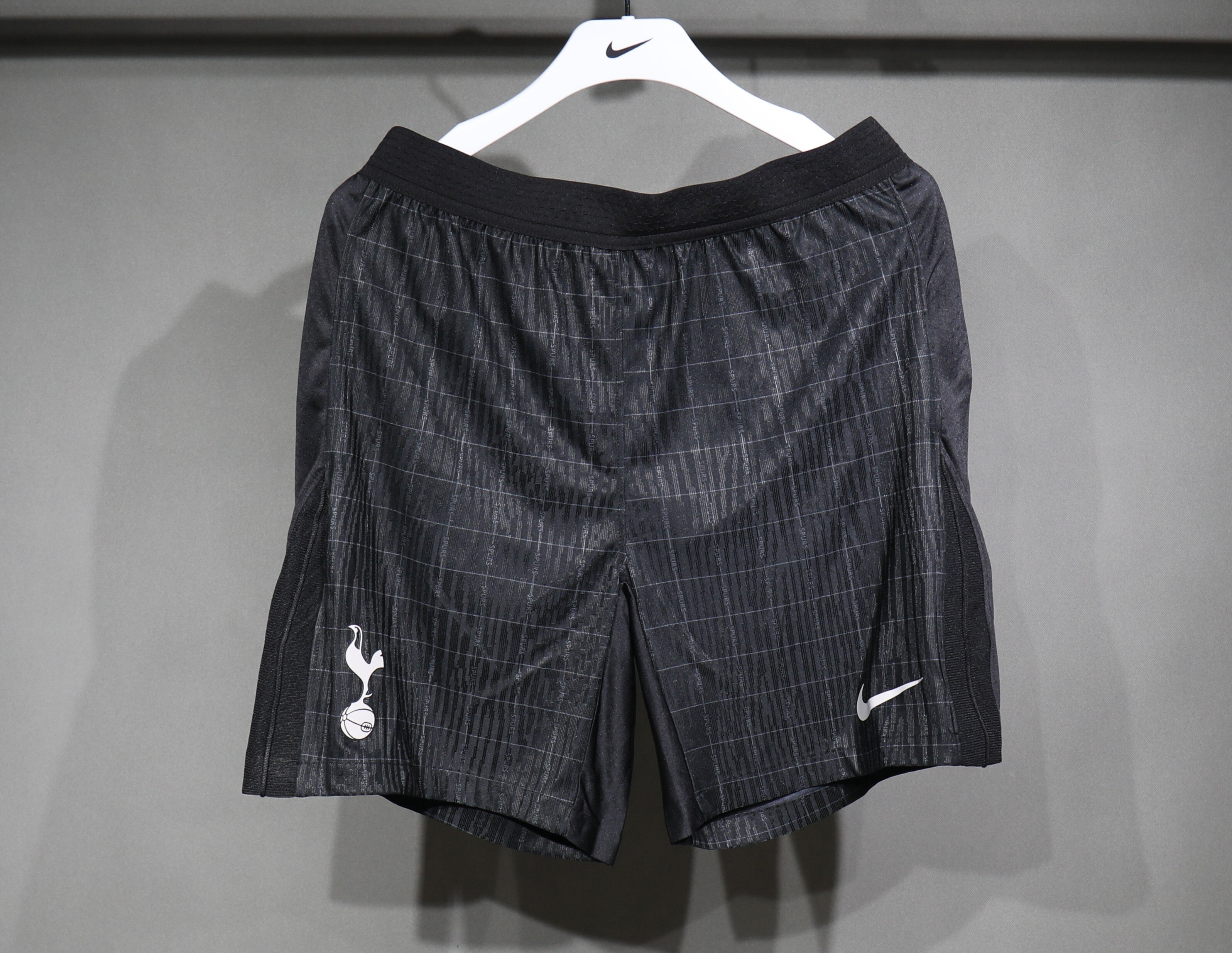 25/26 Tottenham Away Shorts