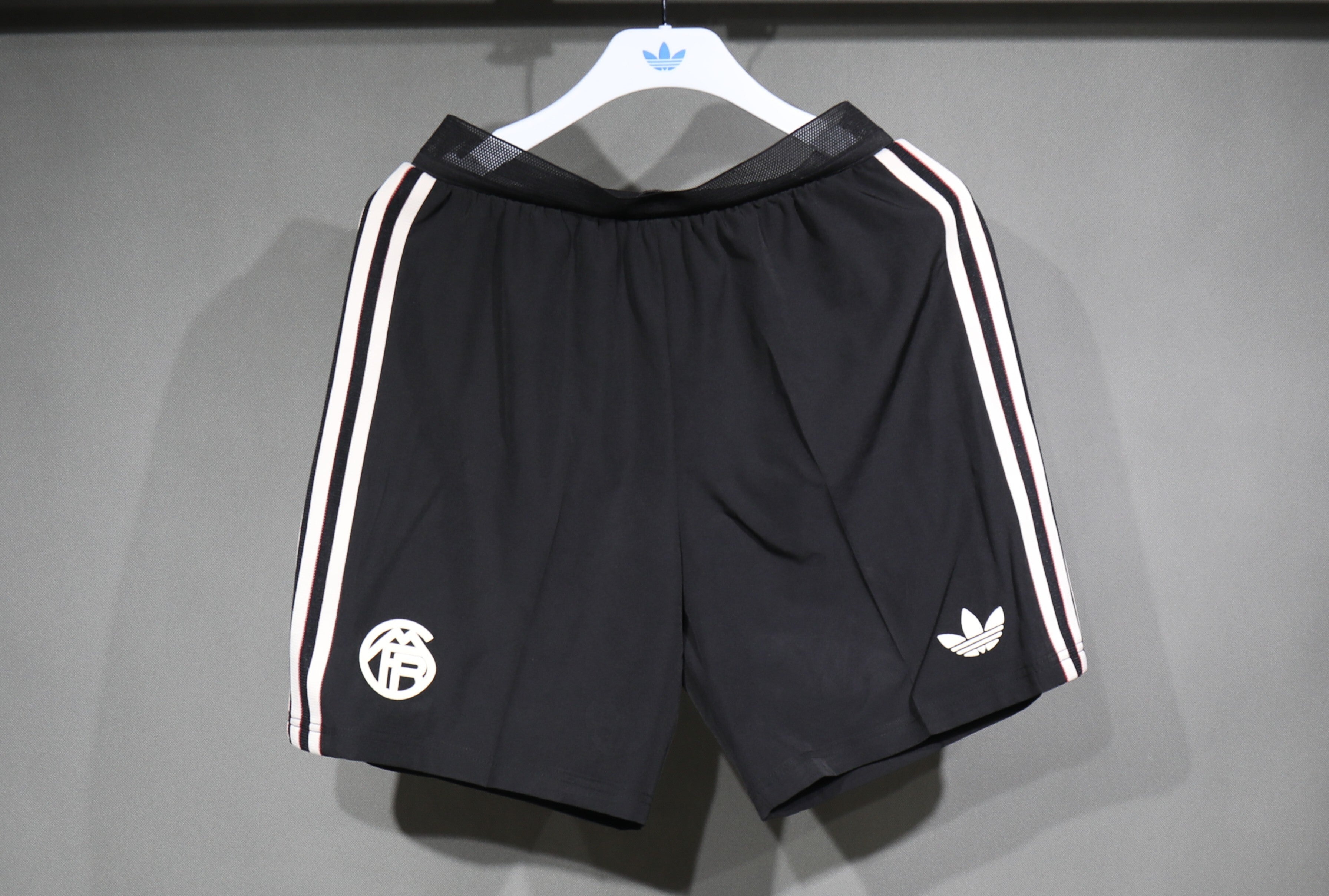 25/26 Bayern Third Away Shorts