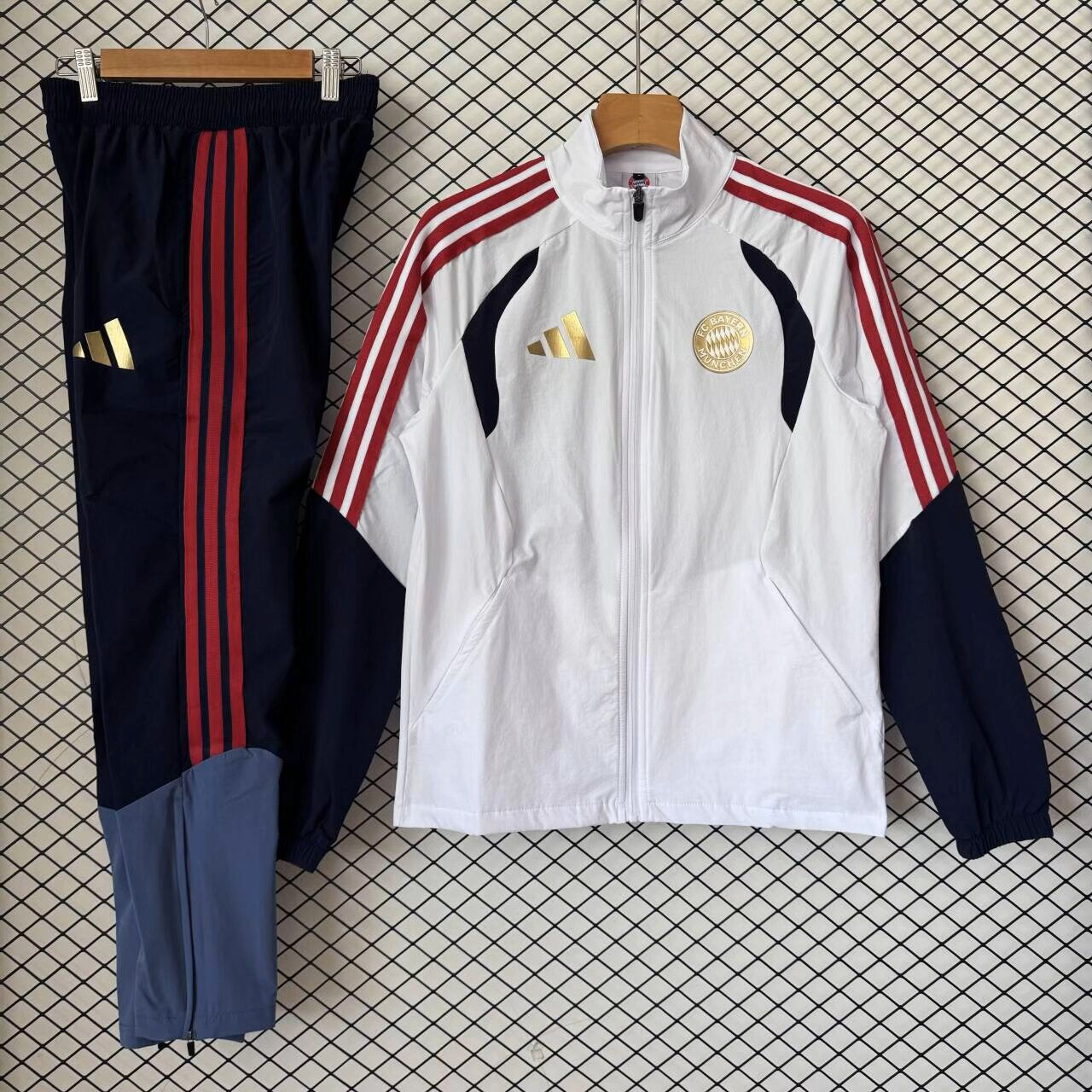 Bayern Trench Coat Set