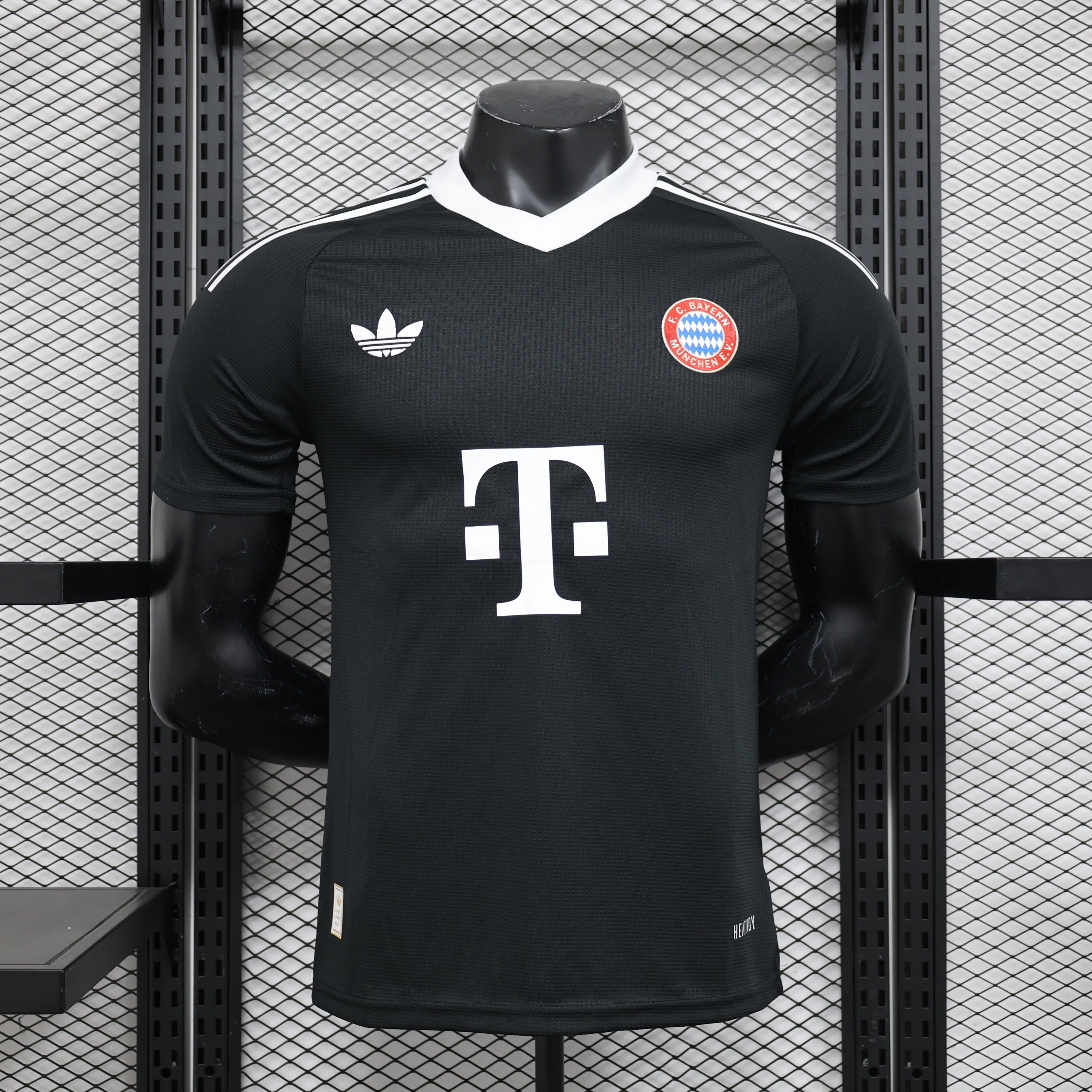 24/25 Bayern Goalkeeper Jersey
