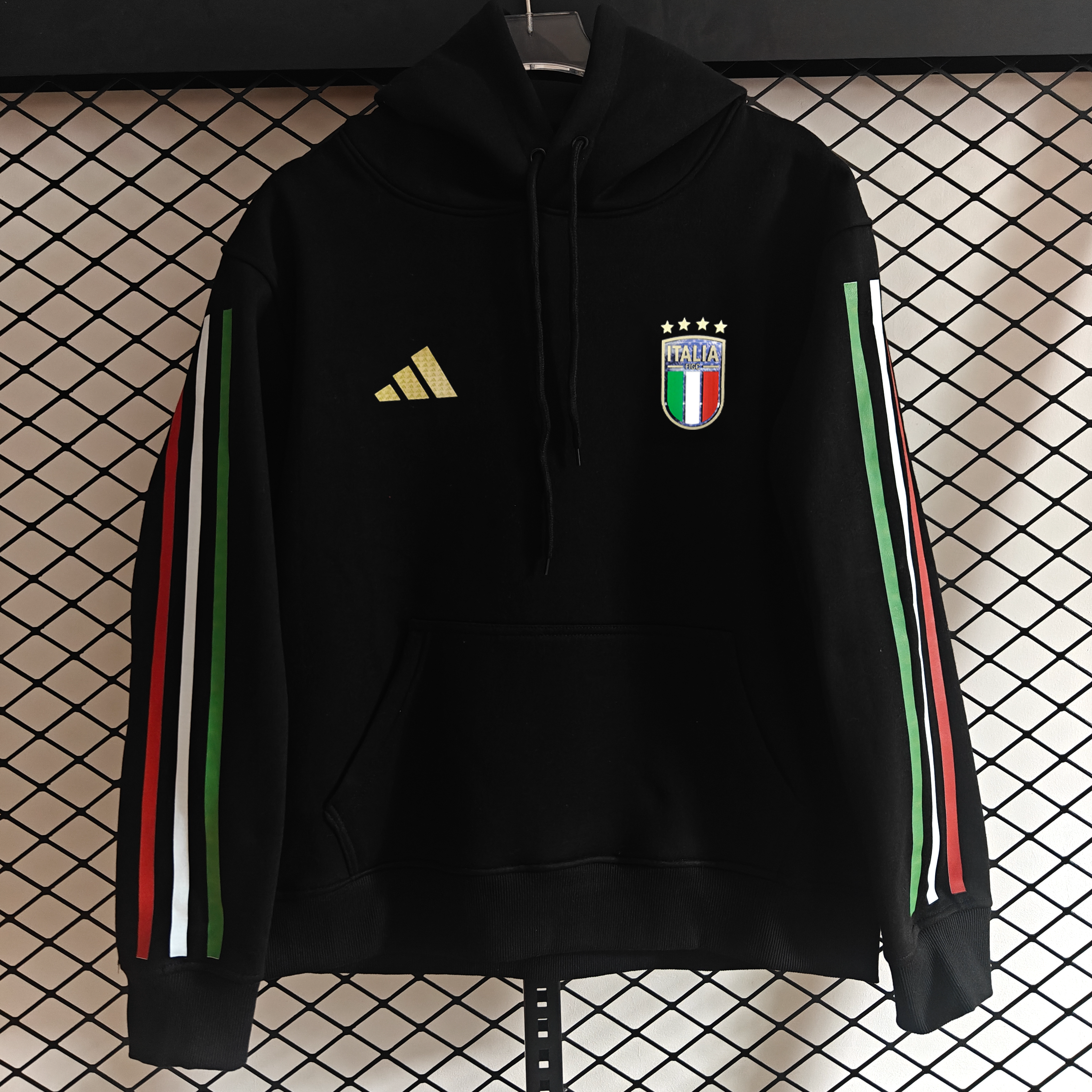 Italy Hoodie - Pure Black
