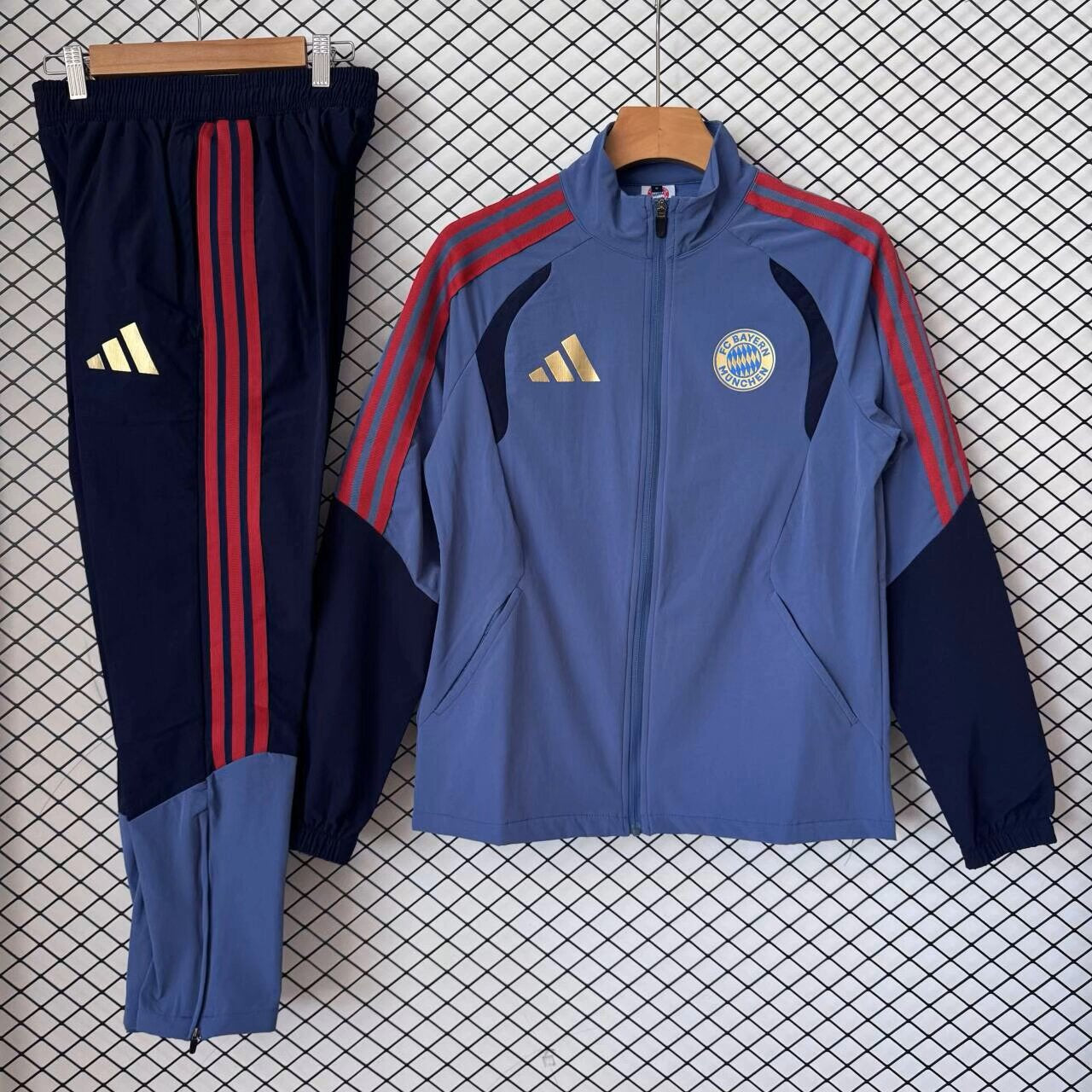 Bayern Trench Coat Set