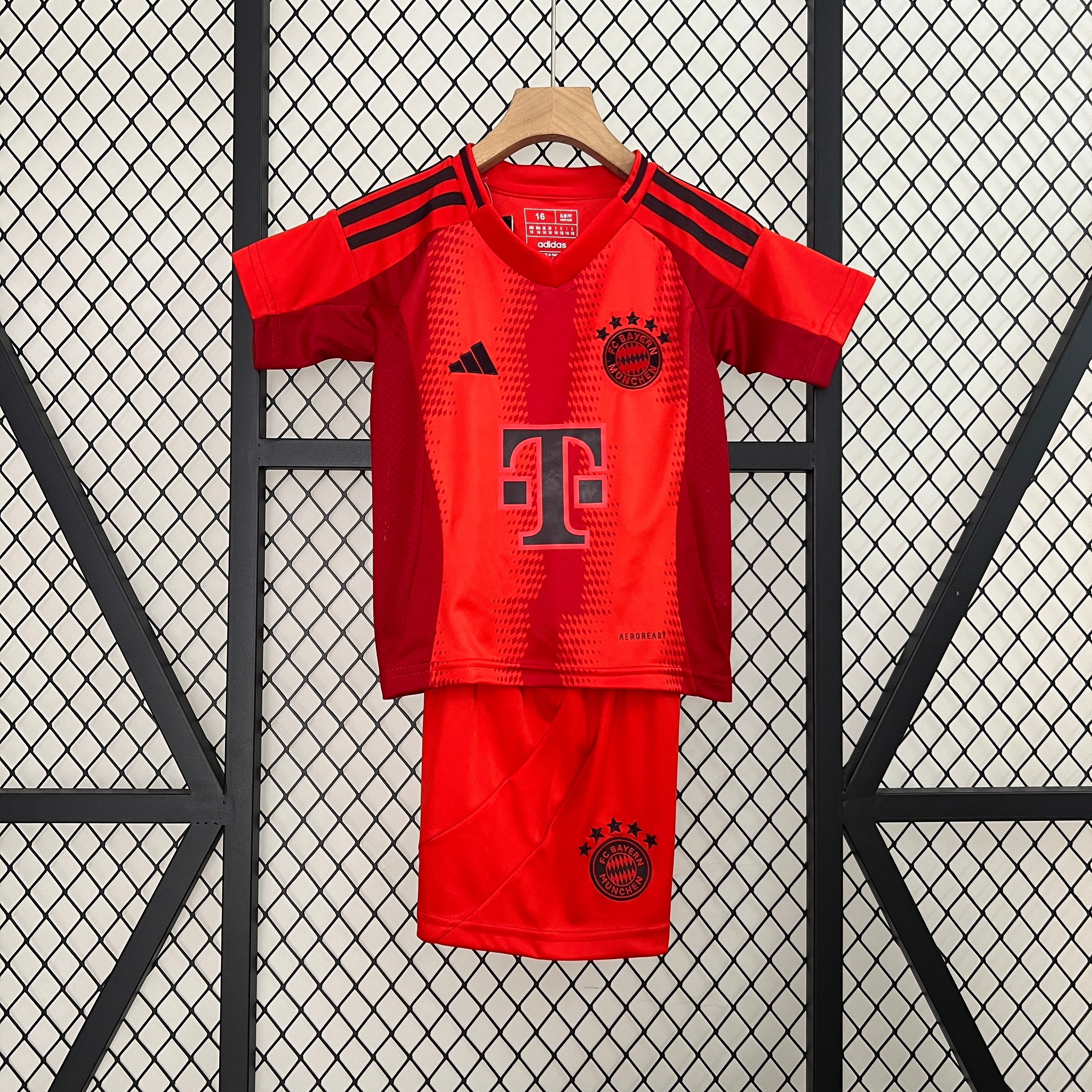 24/25 Bayern Home Kids Jersey