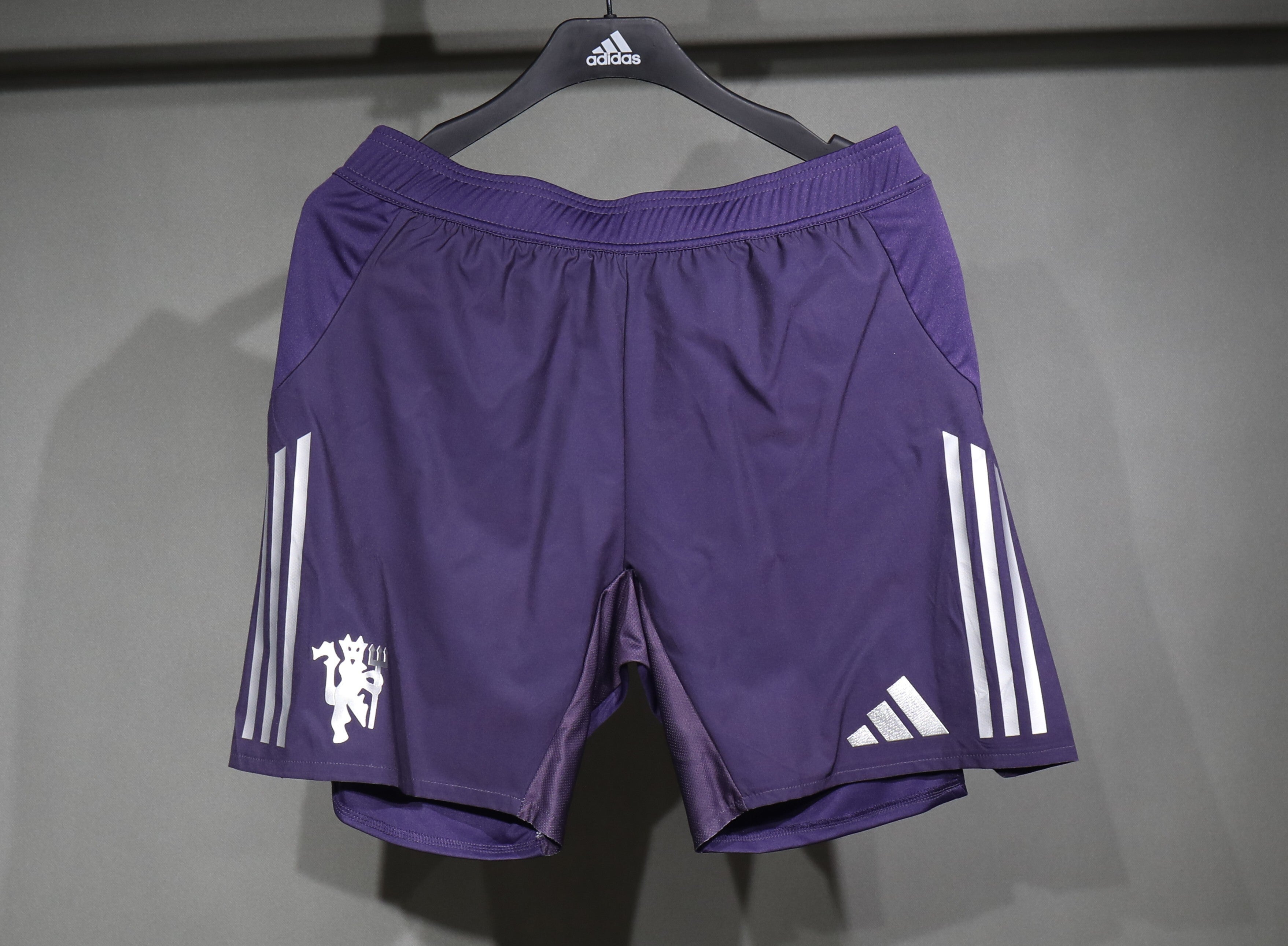 25/26 Manchester United Away Shorts