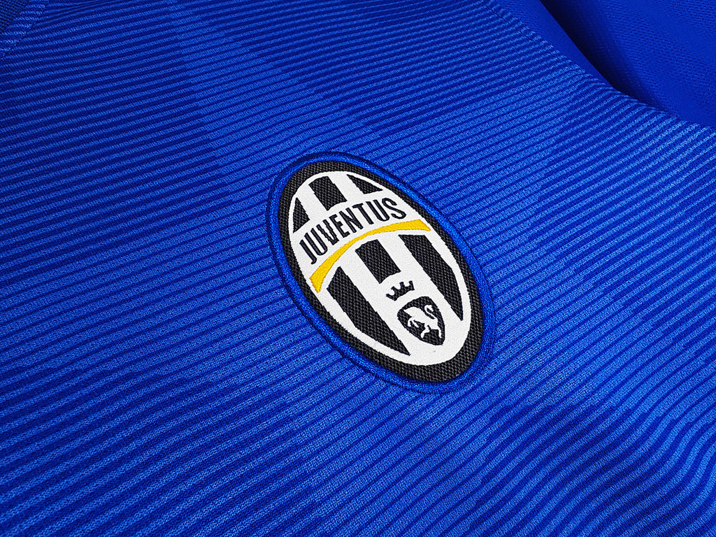 14/15 Juventus Third Retro Jersey