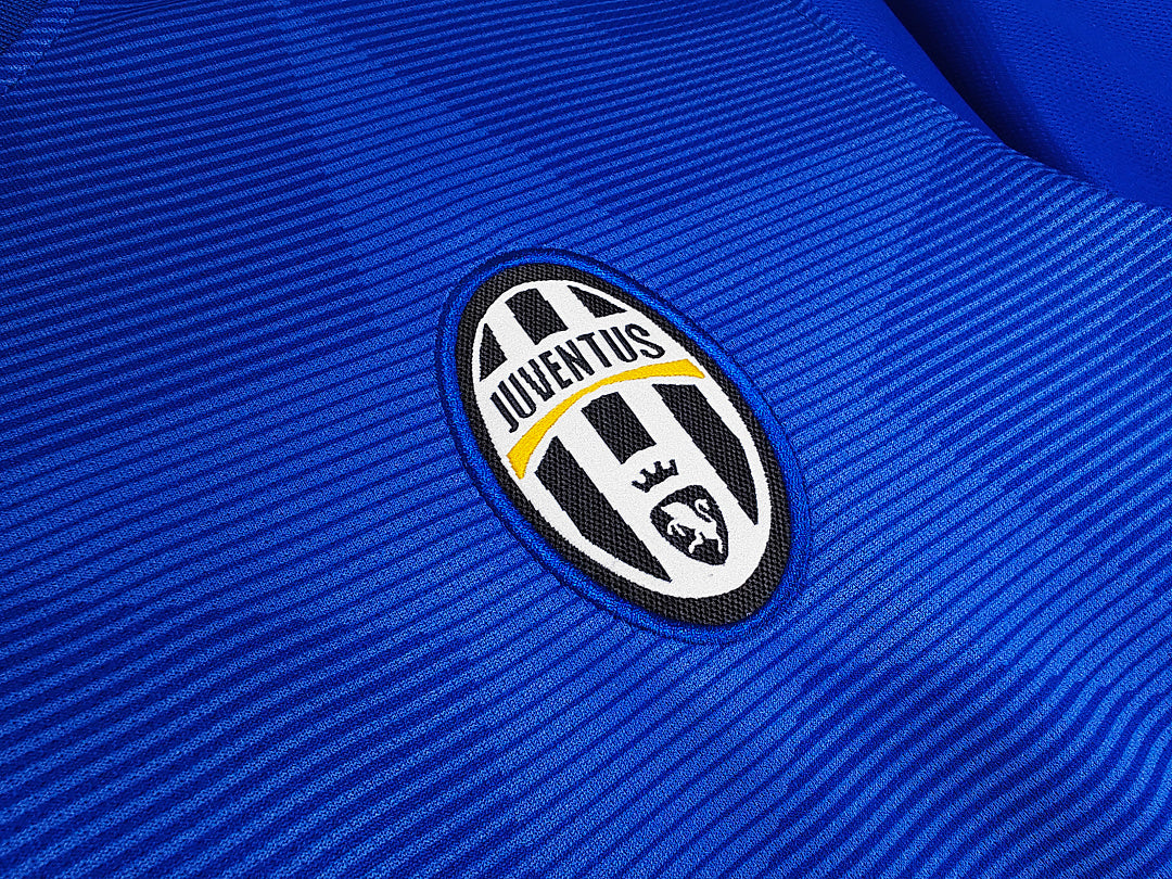 14/15 Juventus Third Retro Jersey