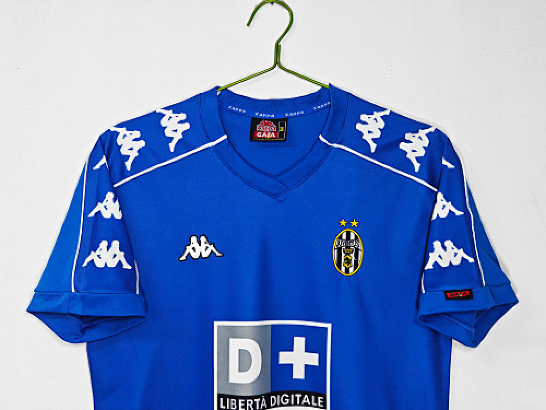 99/00 Juventus Away Retro Jersey