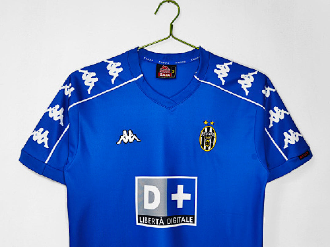 99/00 Juventus Away Retro Jersey