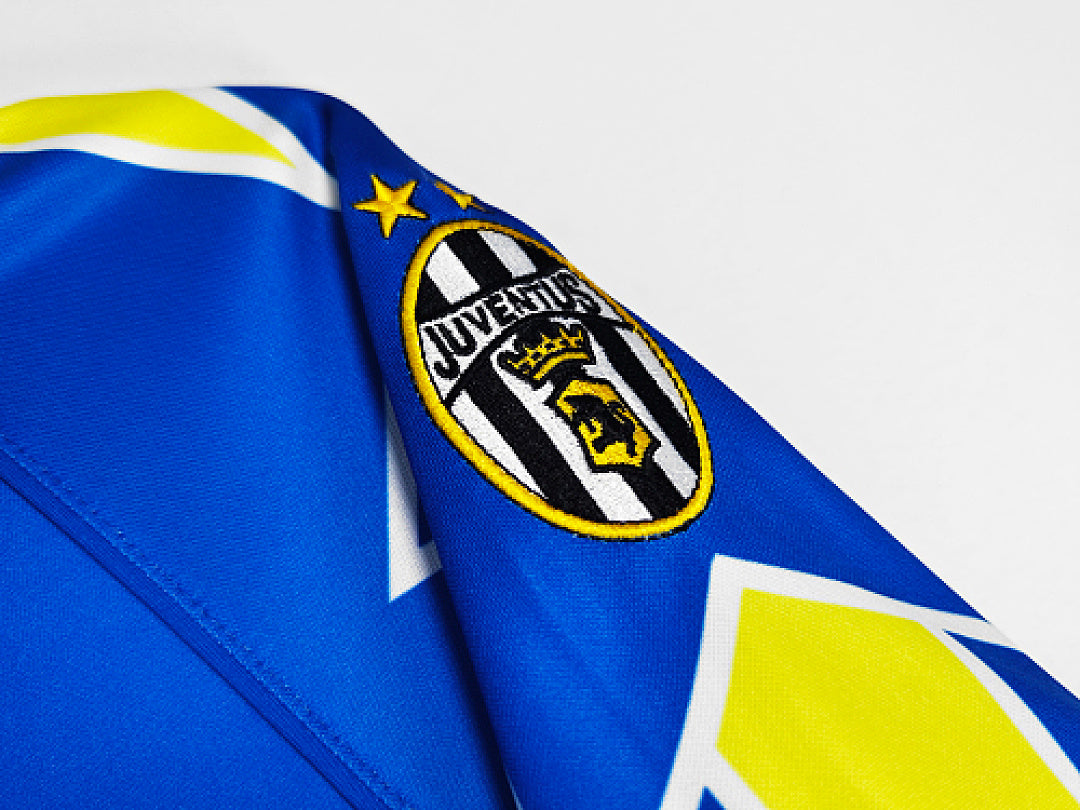 97/98 Juventus Away Retro Jersey