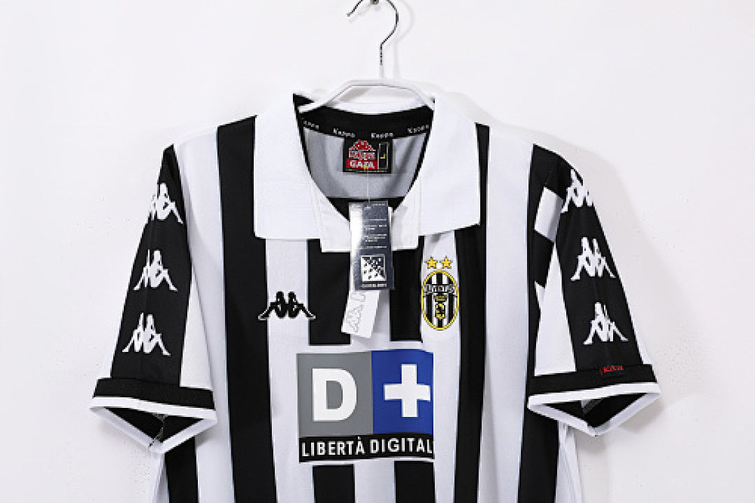 99/00 Juventus Home Retro Jersey