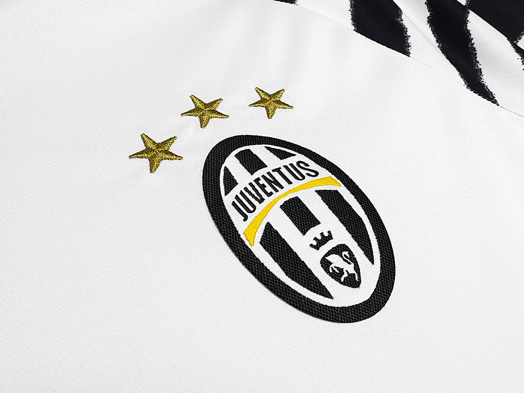 16/17 Juventus Third Retro Jersey