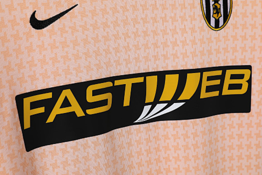 03/04 Juventus Third Away Retro Jersey