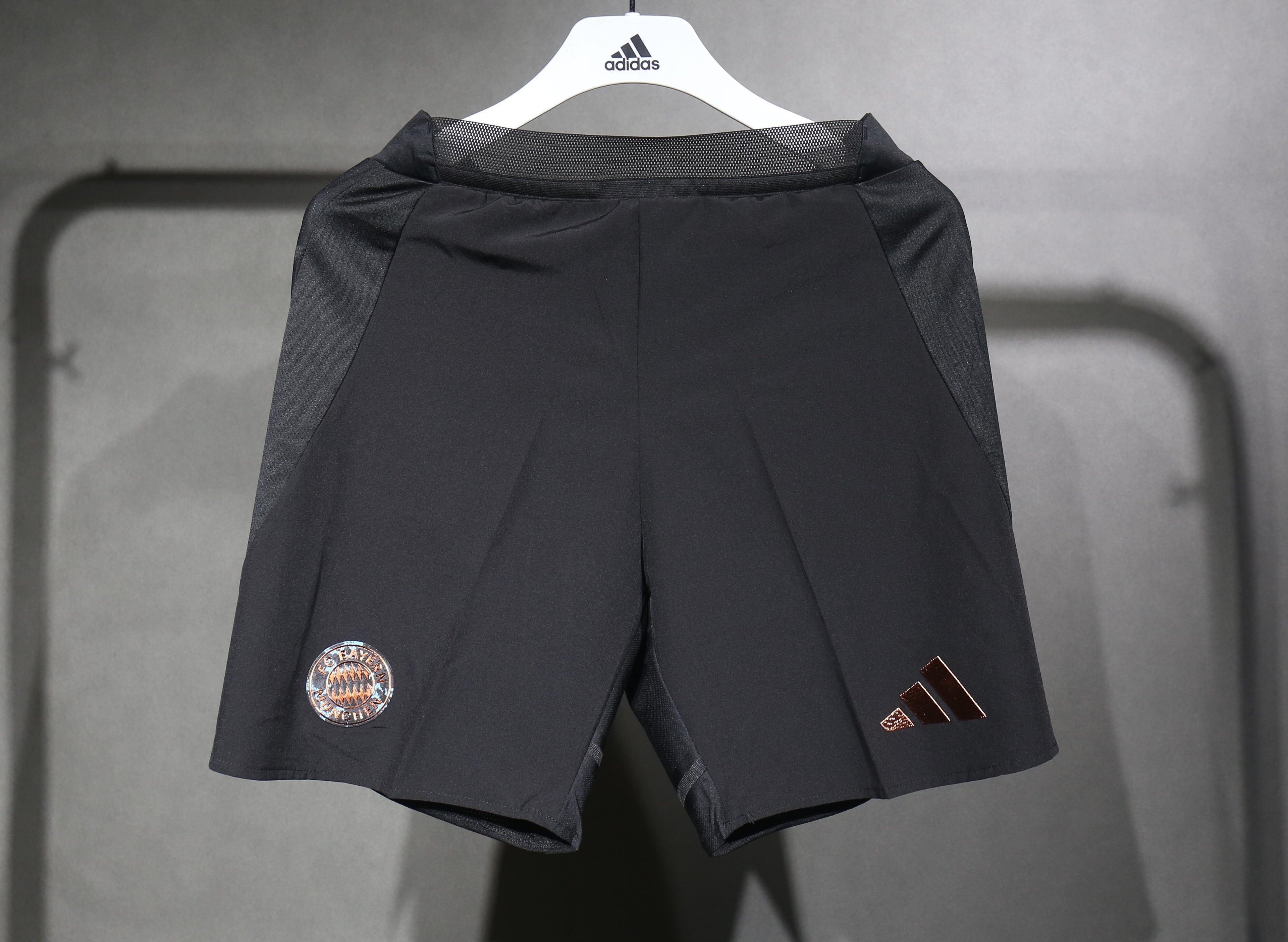 24/25 Bayern Away Shorts
