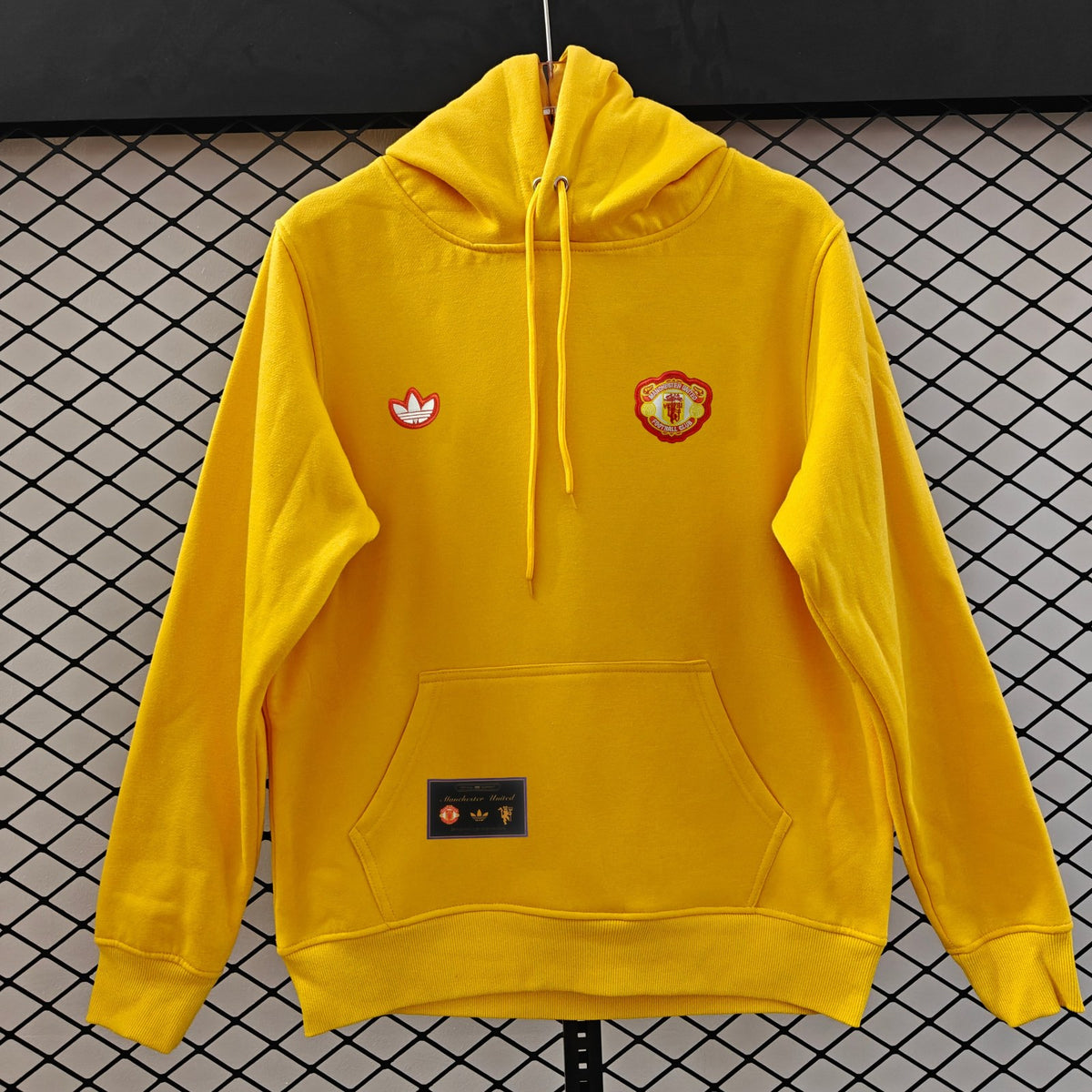 Manchester United Retro Hoodie - Yellow