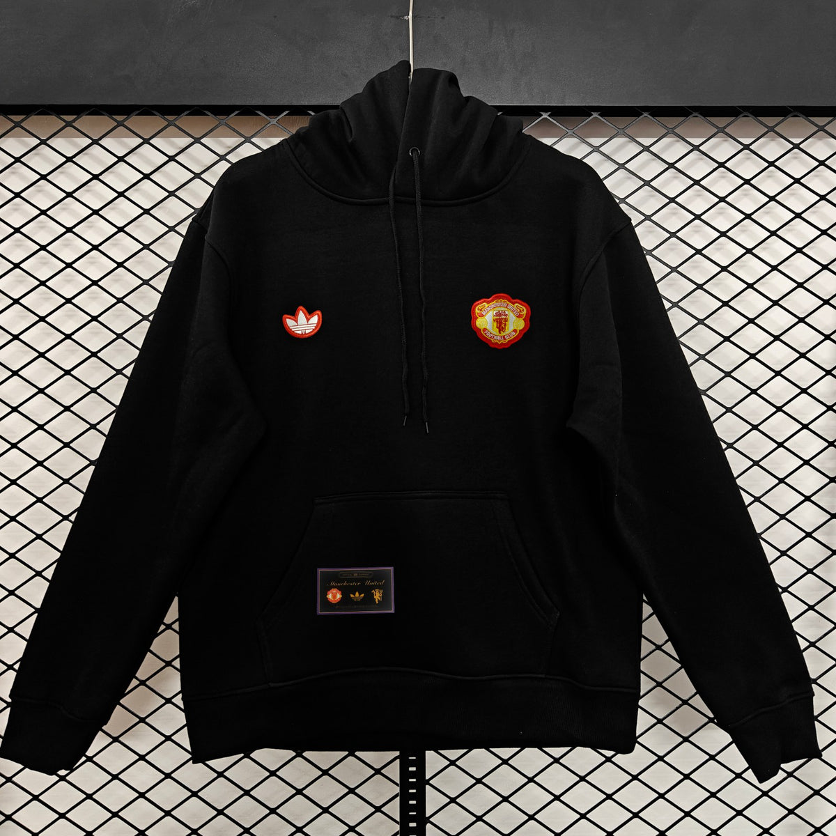 Manchester United Retro Hoodie - Black