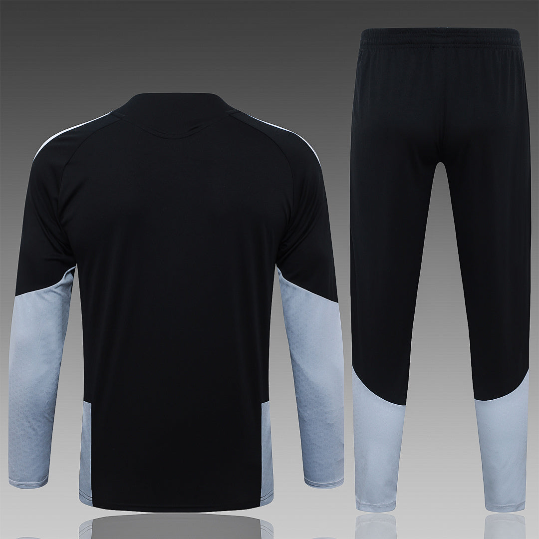 26/27 Real Madrid Black Tracksuit - Quarter Zip